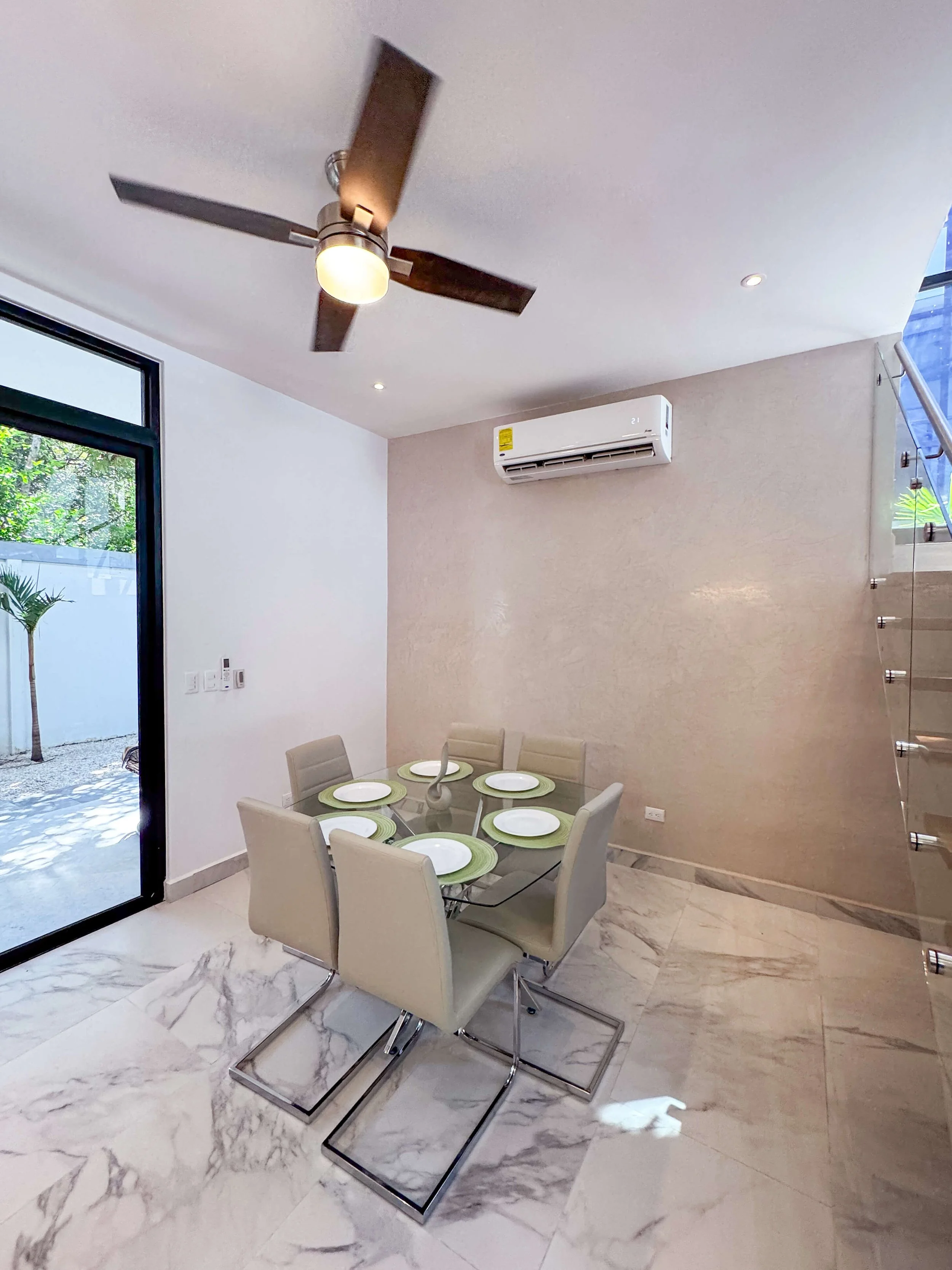 homes-for-sale-near-nosara-costa-rica-dining.JPG
