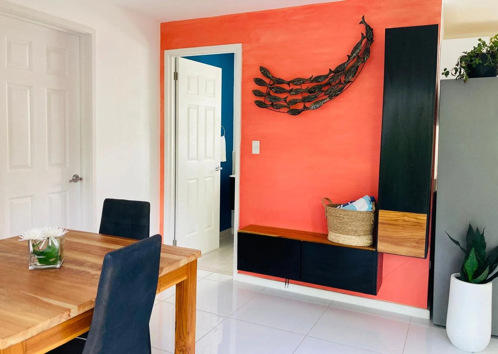 pelada-container-triplex-Upper Unit Dining.jpeg