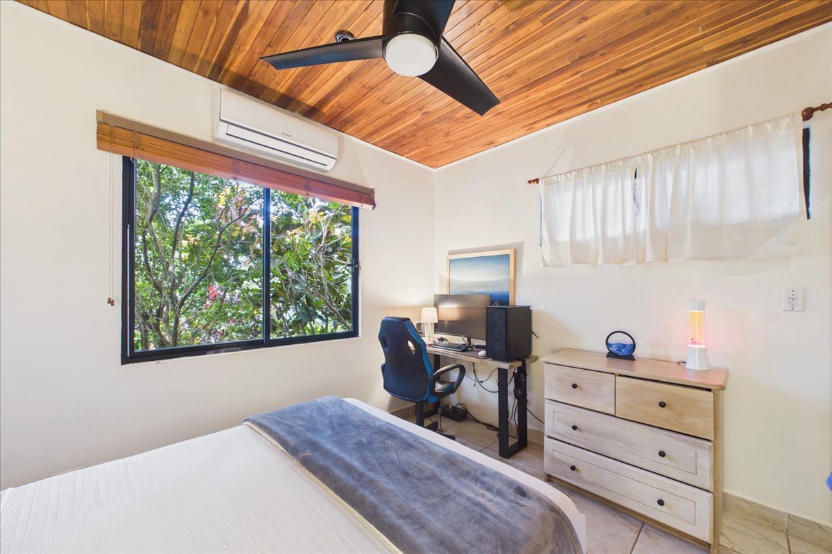 nosara-condo-for-sale-bedroom-3-desk.jpg