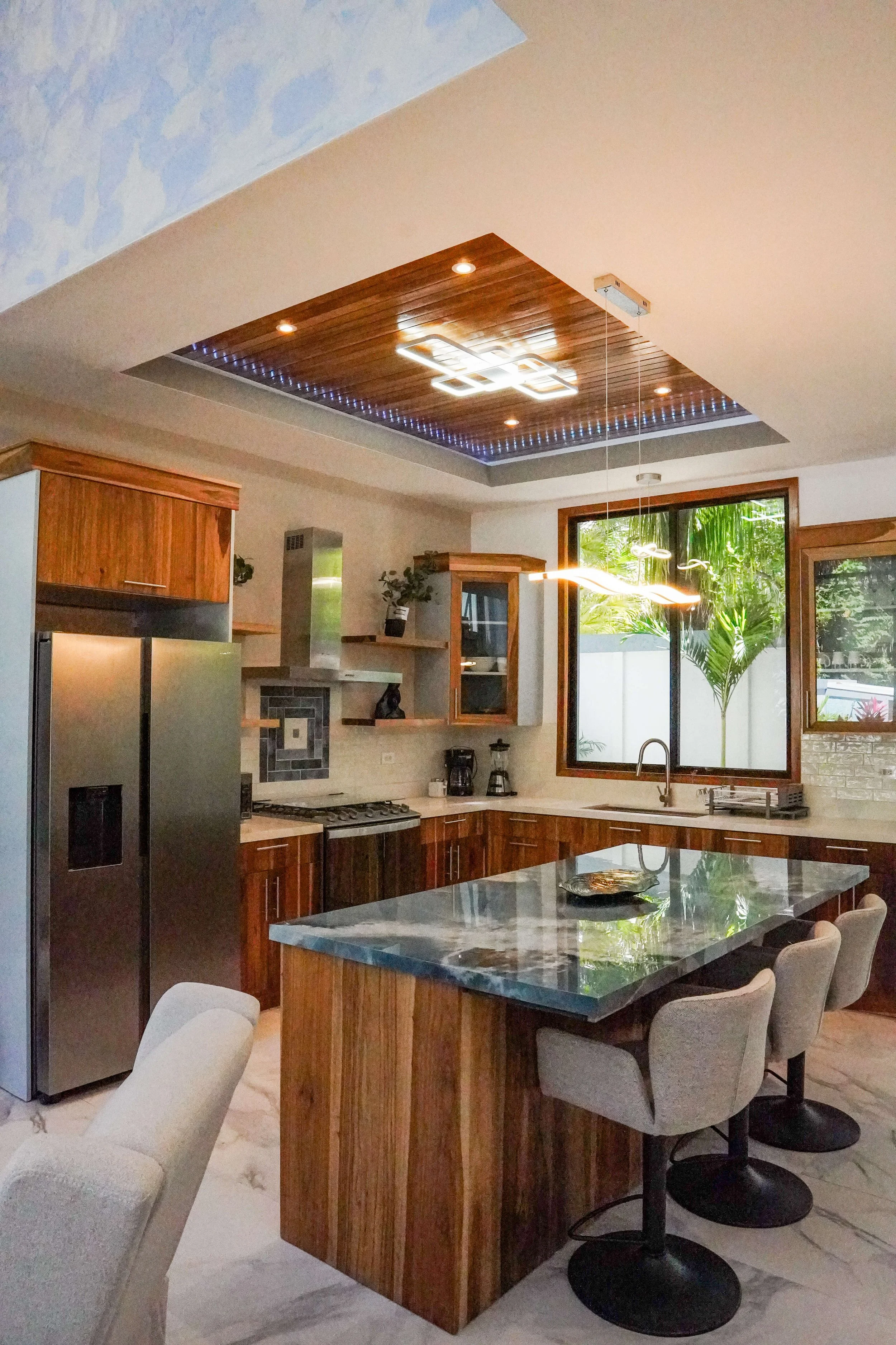 homes-for-sale-near-nosara-costa-rica-fullkitchen.JPG