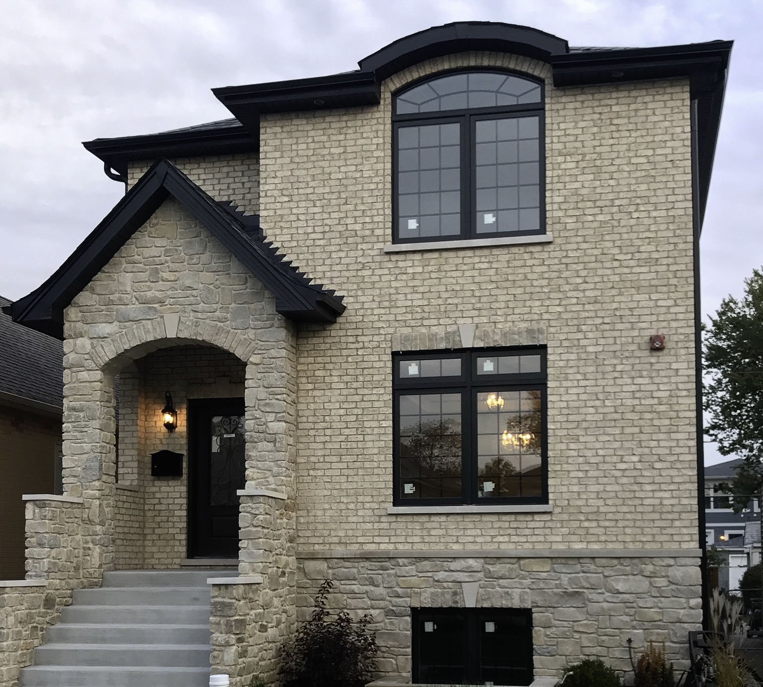 Ottawa Ikon Build-1.jpg