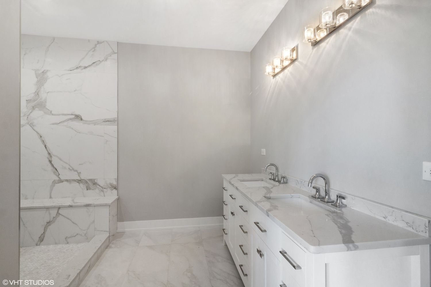 530 Rogers Street-16.jpg