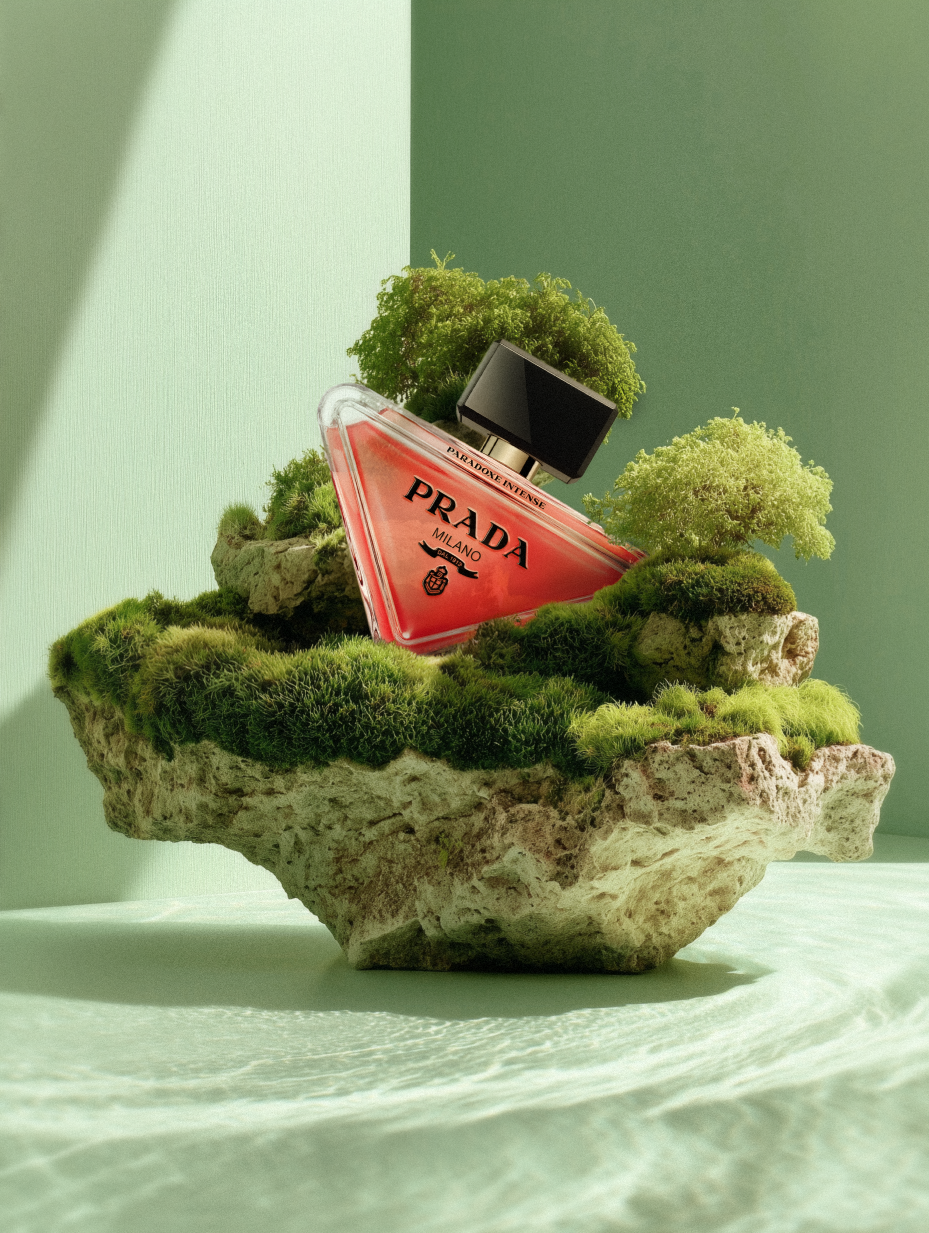 Prada-Paradoxe_Frame-10.png