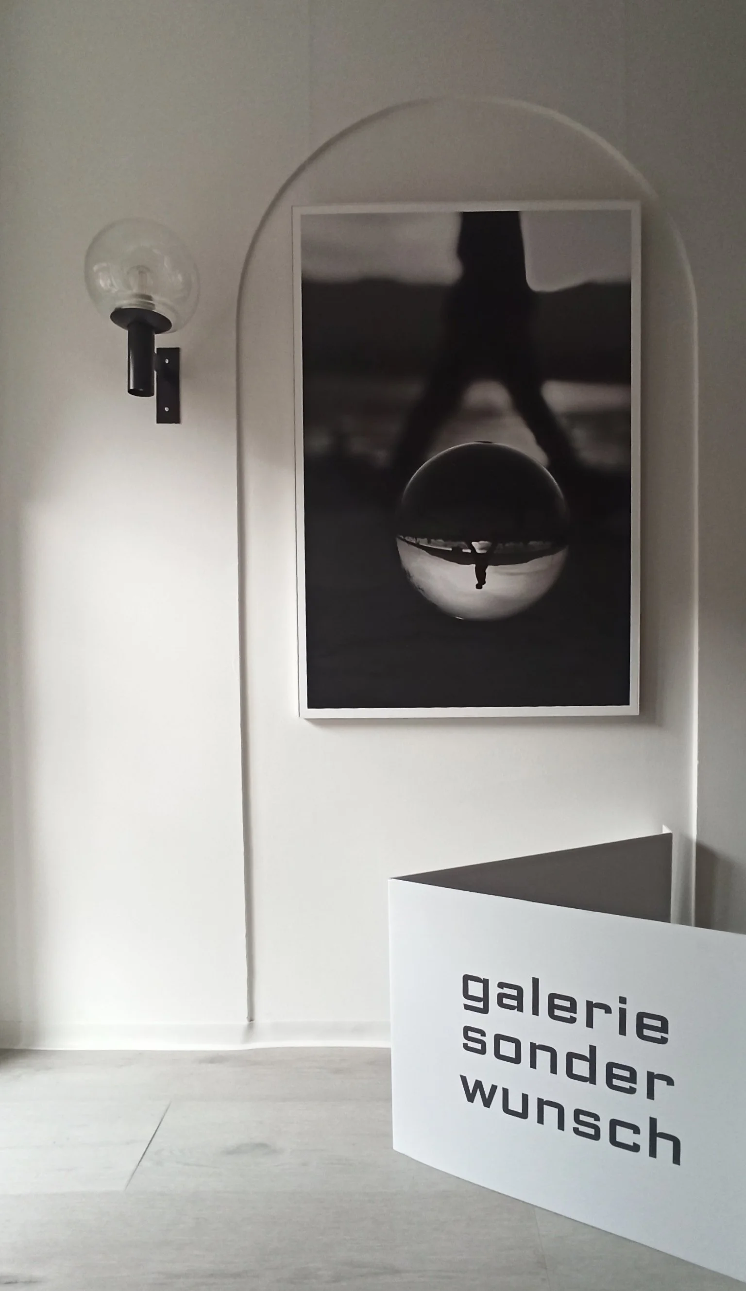 1. eigene Ausstellung in Galerie.jpg