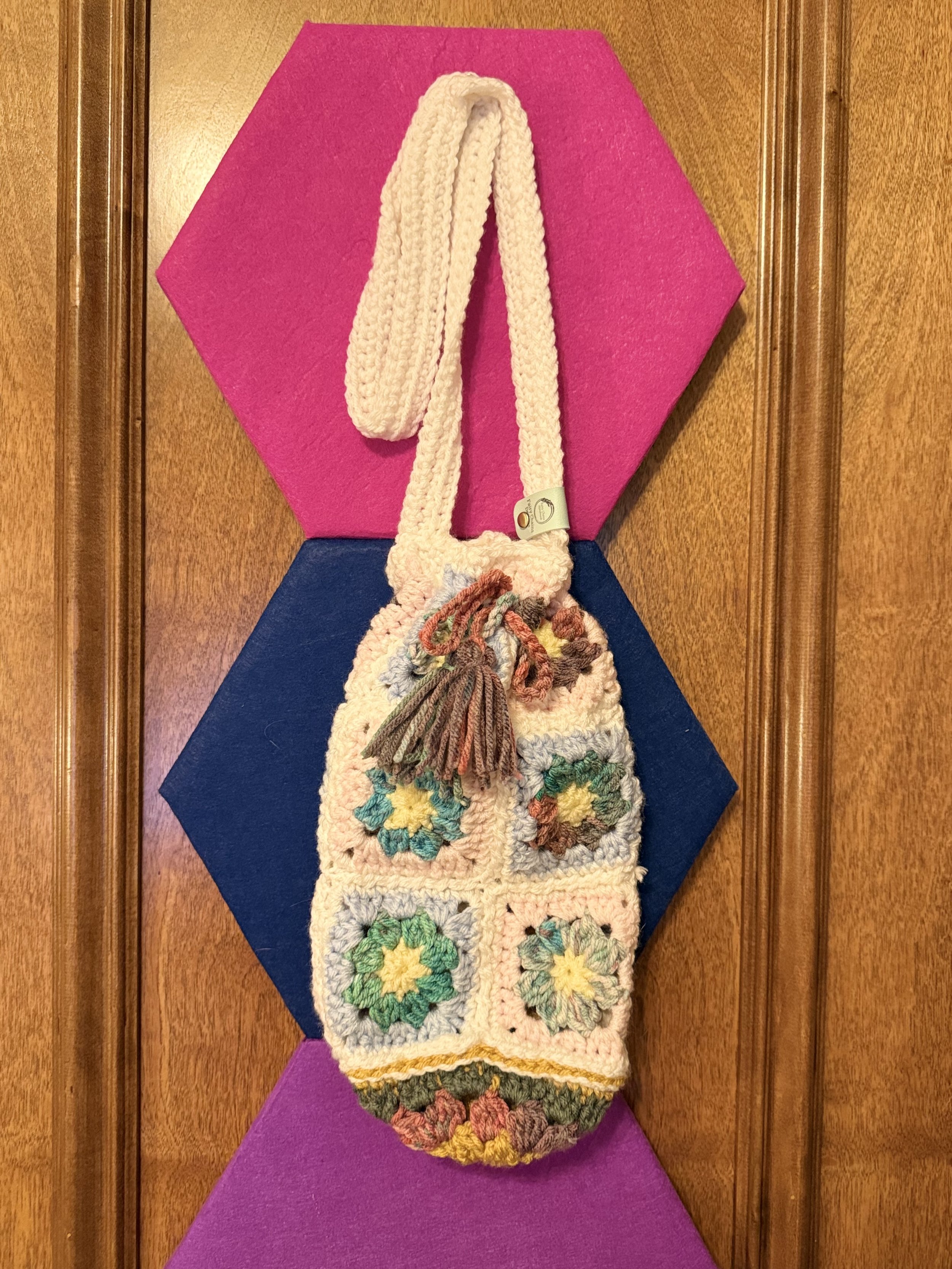 Crochet Wine or Mead Carrying Bag - Multicolor Crossbody - Fairy Chains