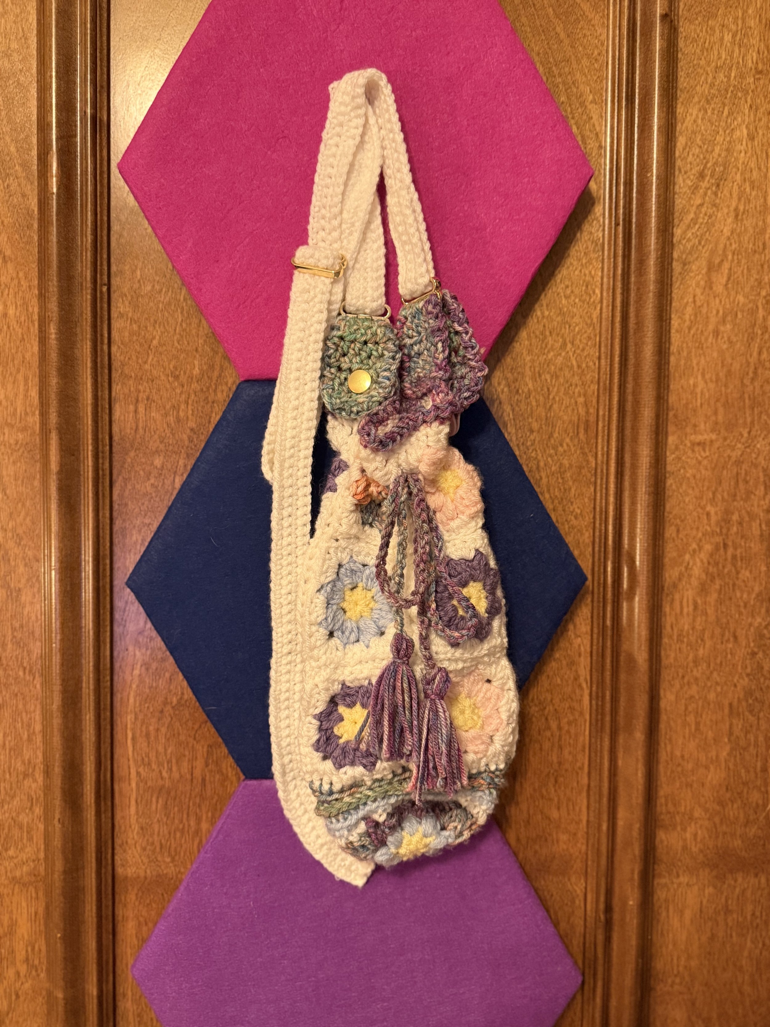 Crochet Mead or Wine Carrying Bag - Adjustable Strap - Fairy Chains