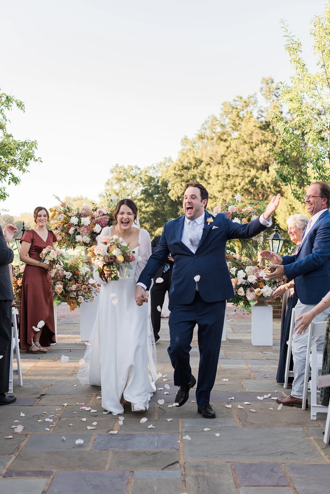 Couple at Bellerive Country Club wedding venue