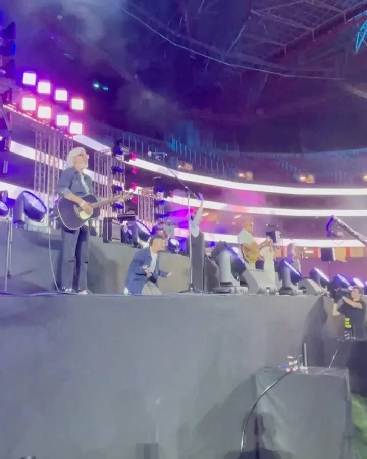 Still one of the wildest nights&hellip; lifting high the name of Jesus in Lisbon Portugal, praying in/for unity with 50,000+ young people and a stage full of anointed worship leaders and musicians, each of whom I admire. So many peoples efforts behin
