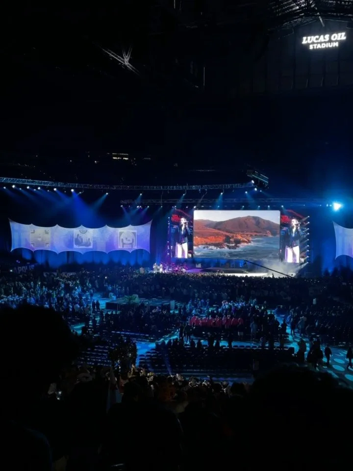 God was up to something on a Thursday night in Indy &hellip; thank you for singing along with me @ncycofficial - much love and see you down the road 🤍 sk