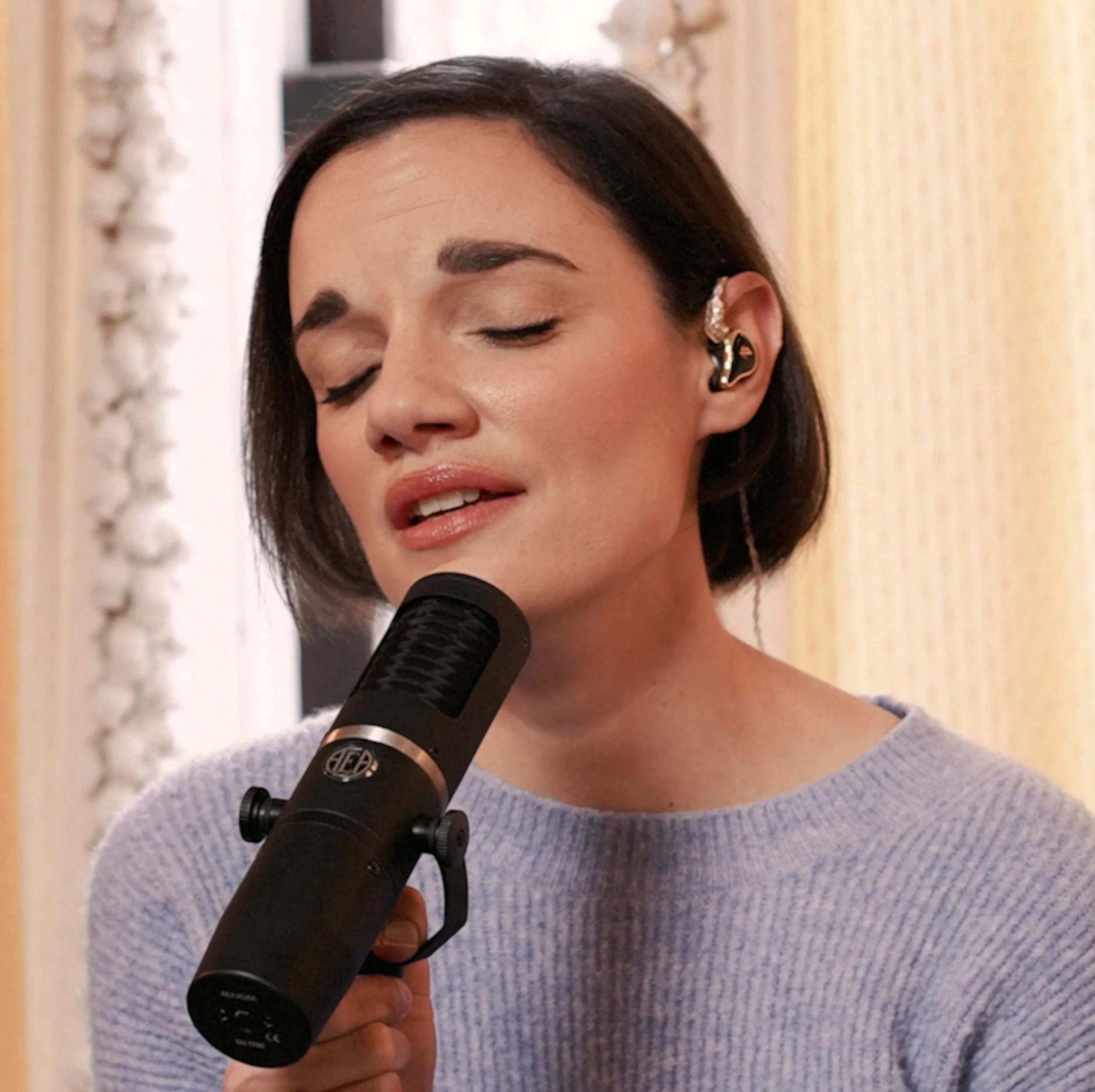 A little glimpse at something very special launching 6/26...🕊️☕️

I&rsquo;ve recorded an unhurried, 4-song morning worship set. Whether you need some gentle background music while you&rsquo;re waking up or just want to start your morning by intentio