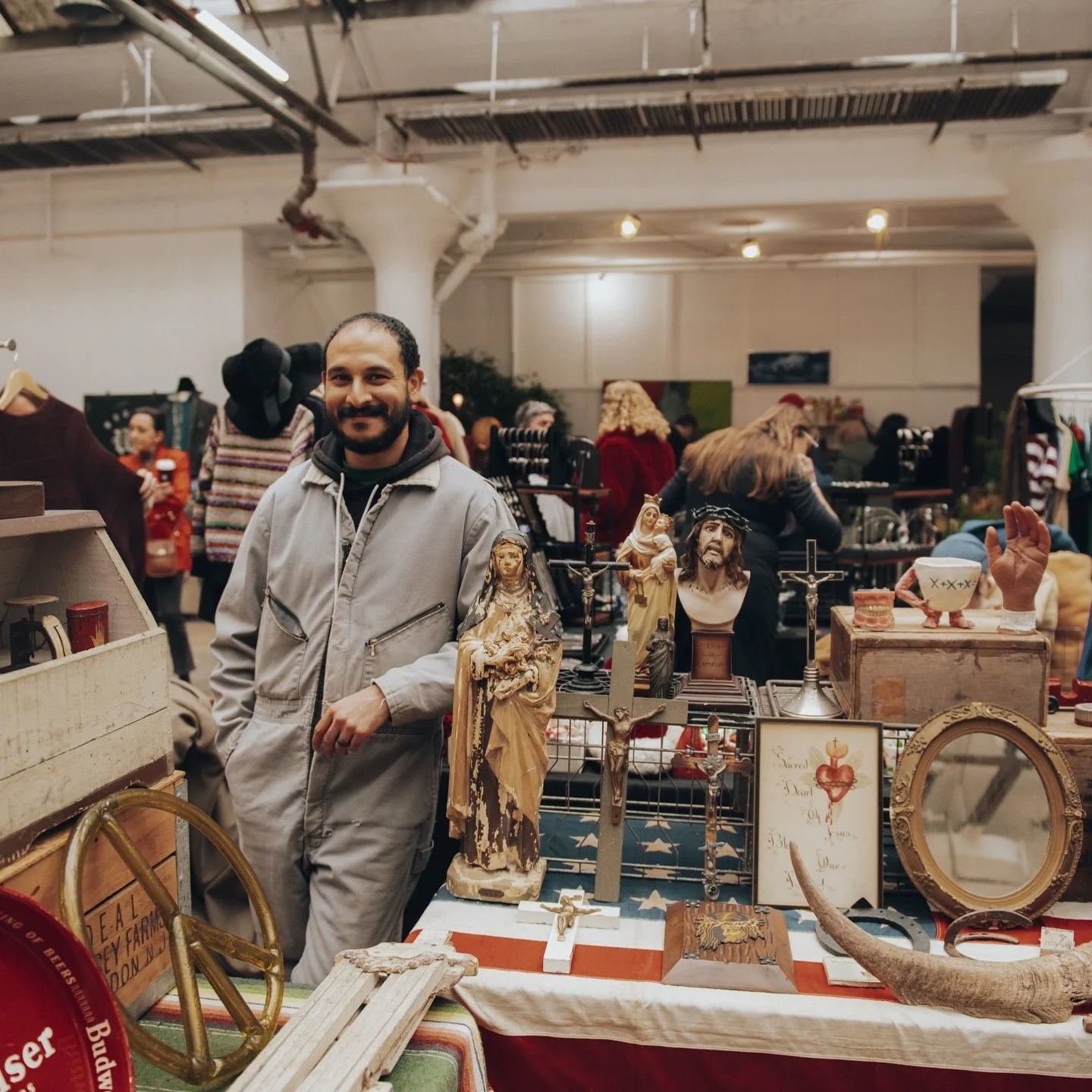 Wickers Creek Market
⭐️OG Vendor Spotlight⭐️
@2ndroundantiques 

Sunday, April 19 
10 AM &ndash; 4 PM Dobbs Ferry Waterfront Park

2nd Round Antiques, out of Jersey,  brings the old, odd and rare &mdash; from clown ephemera to primitive wood carvings