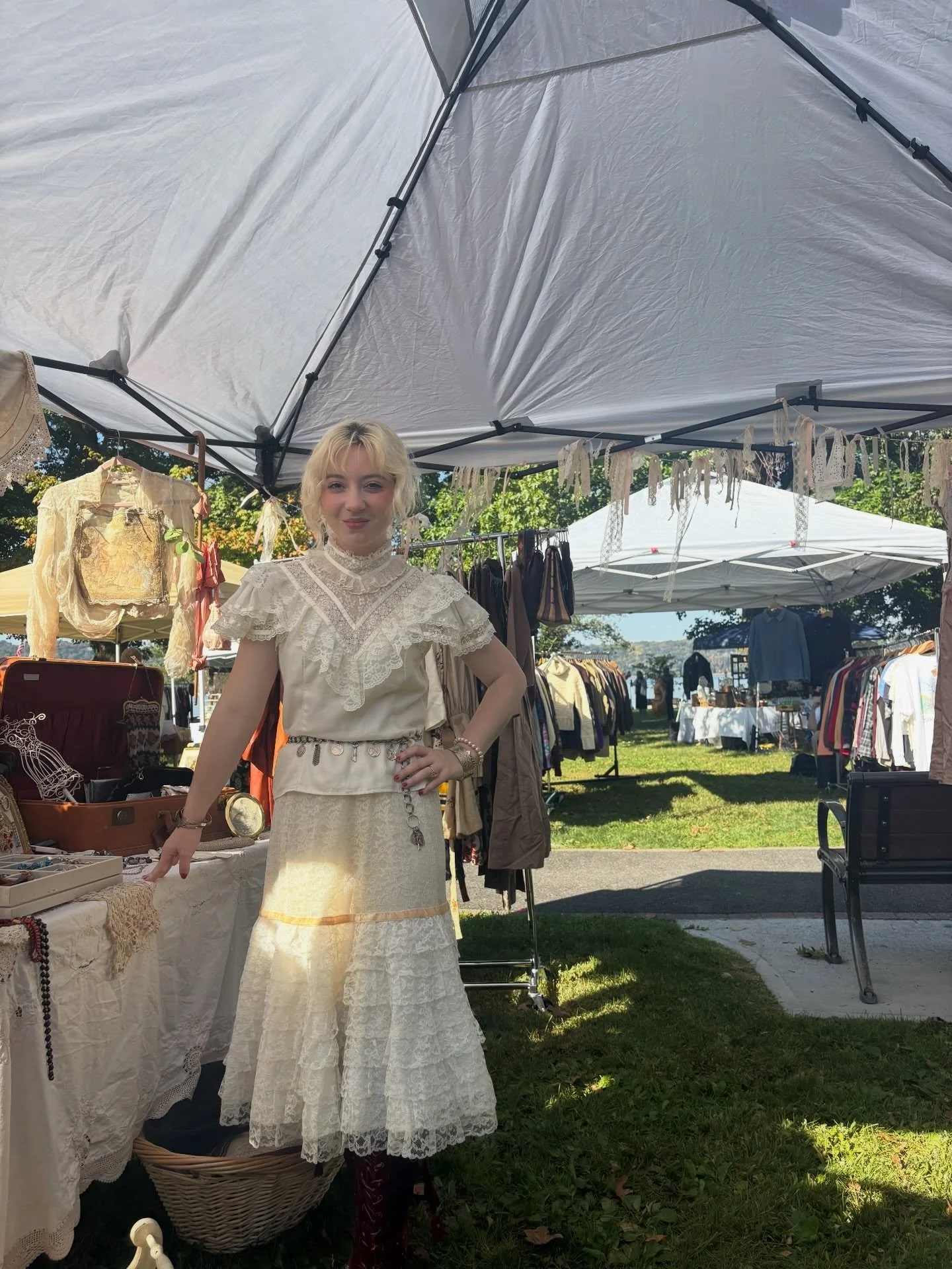 Wickers Creek Market
⭐️Vendor Spotlight⭐️
@musicboxballerinavintage 

Sunday, April 19 
10 AM &ndash; 4 PM Dobbs Ferry Waterfront Park 

Music Box Ballerina Vintage offers a curated mix of one-of-a-kind pieces from antique through the 1990s. Founded 