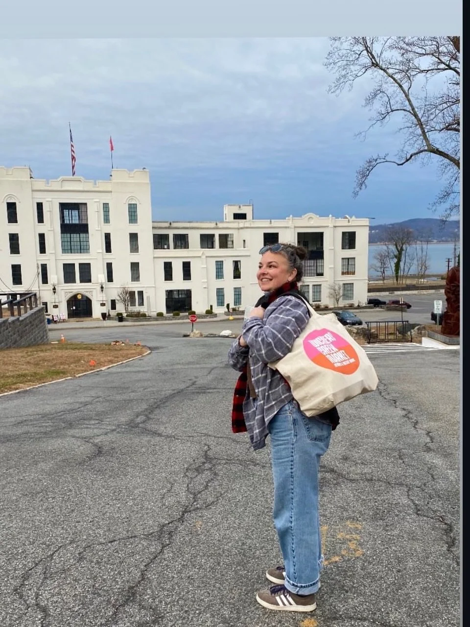 Wickers Creek Market
🩷OG Vendor Spotlight🧡
@grey.arch.design 

Sunday, April 19 
10 AM &ndash; 4 PM Dobbs Ferry Waterfront Park 

We love Lola, and Lola loves WCM.

Grey Arch Designs transforms vintage and antique ephemera into signature statement 