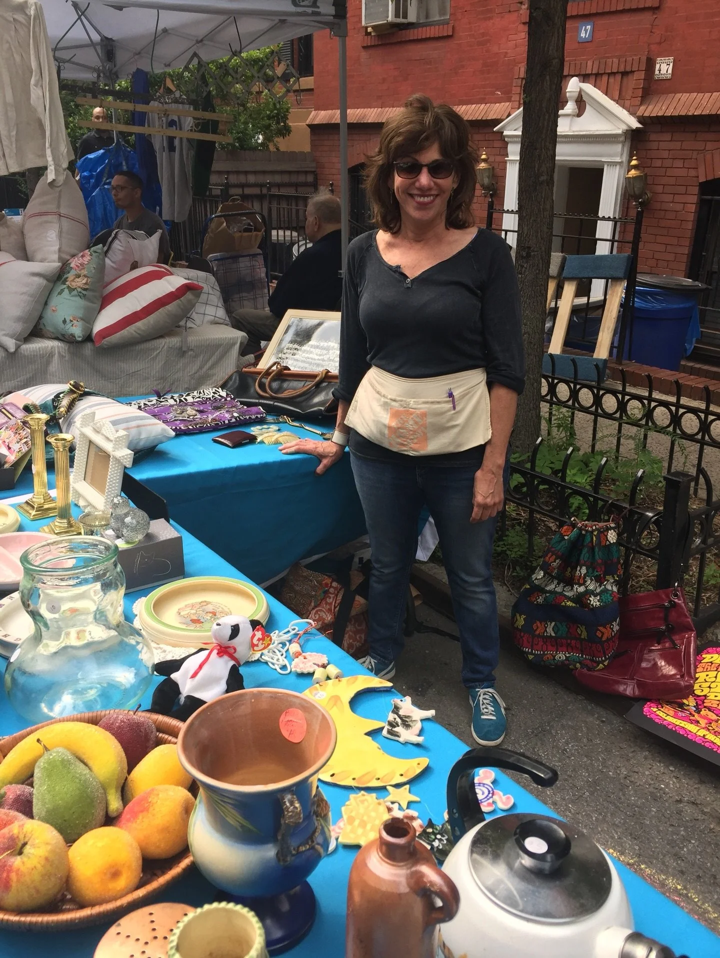 Wickers Creek Market
🩷Vendor Spotlight🧡
@fleaforall_vintage_montclair 

Sunday, April 19 
10 AM &ndash; 4 PM Dobbs Ferry Waterfront Park 

Montclair Flea For All brings an eclectic mix of antiques, MCM, and vintage&mdash;rugs, lighting, art, textil