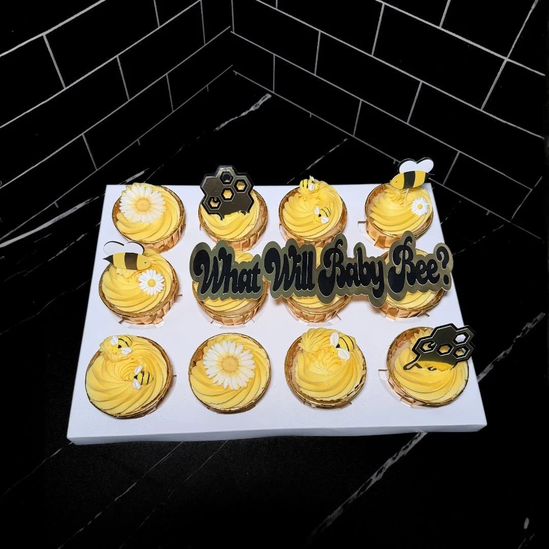 Yellow-Bee-Cupcakes.jpg