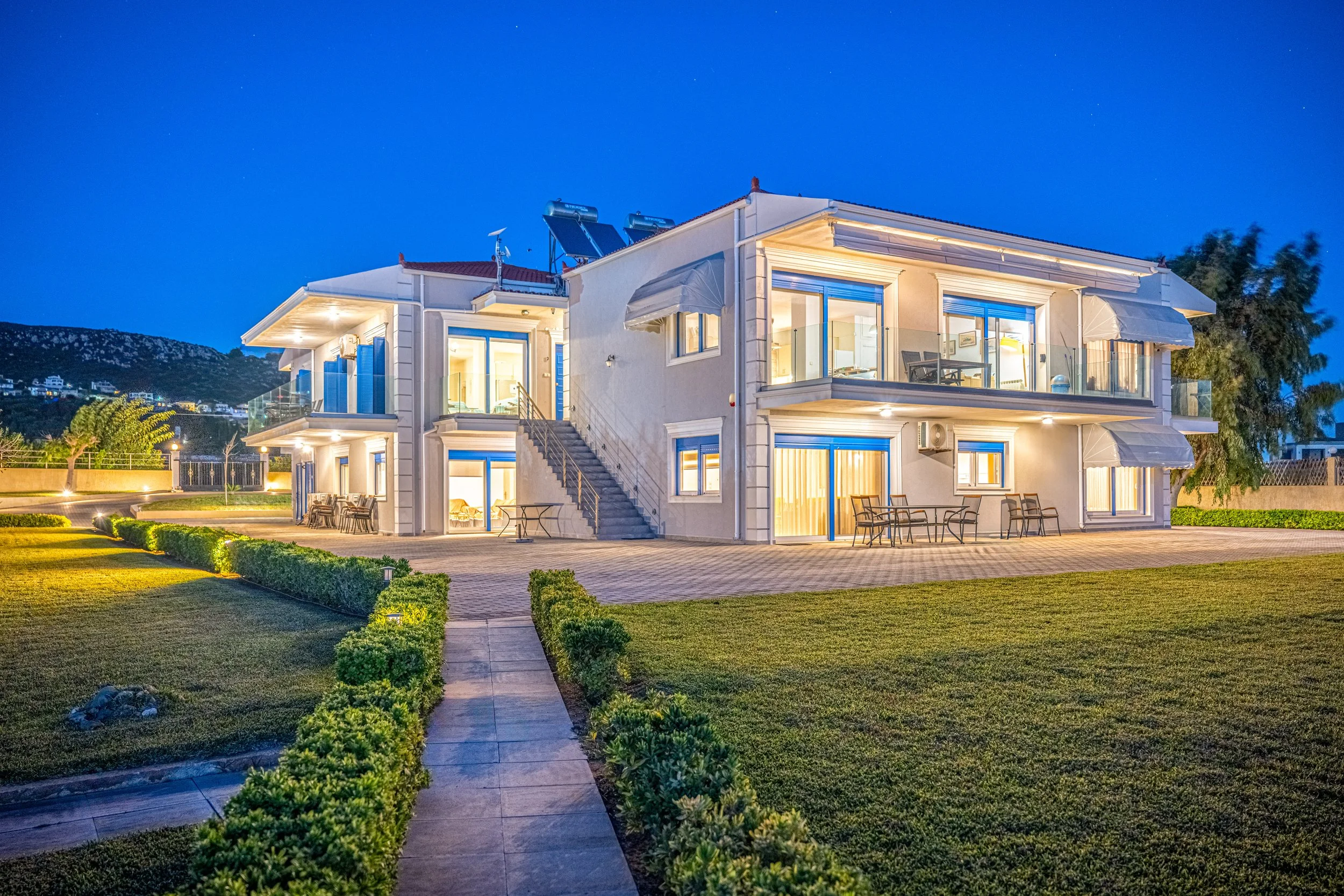 Evening outdoor-12.jpg