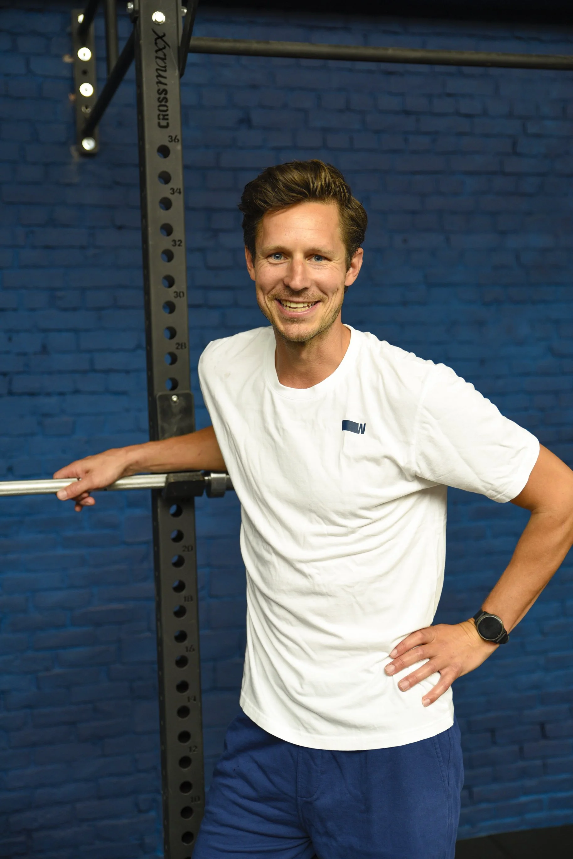 Sportkinesitherapeut Mats Hannes, behandeling en prestatiebegeleiding voor runners, hockey en triatlon bij The Wave