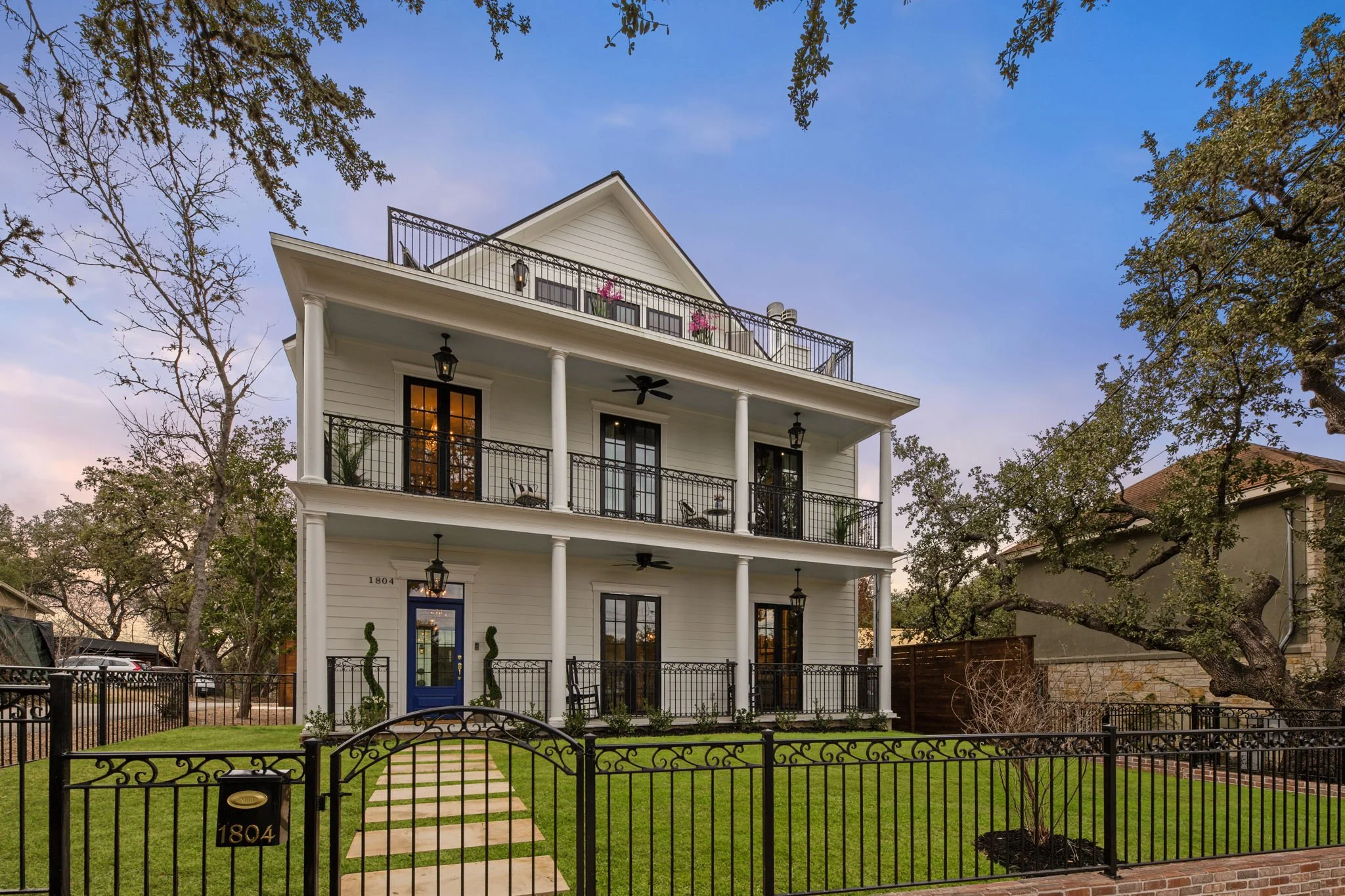 103-SQFT-4623 (2).jpg