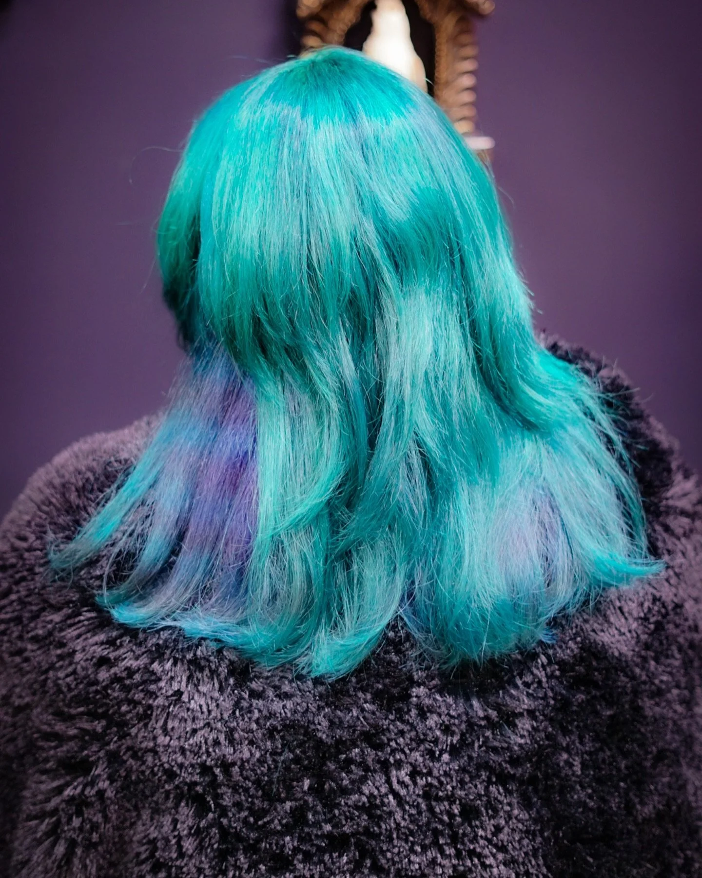 Every time I get a chance do a mullet I always have so much fun🤩 . I used @pravana semis for this stellar green shade today and it did not disappoint . 

#mullethair #mullethaircut #grandrapidshair #althair #greenhair #greenmullet #brighthairdontcar