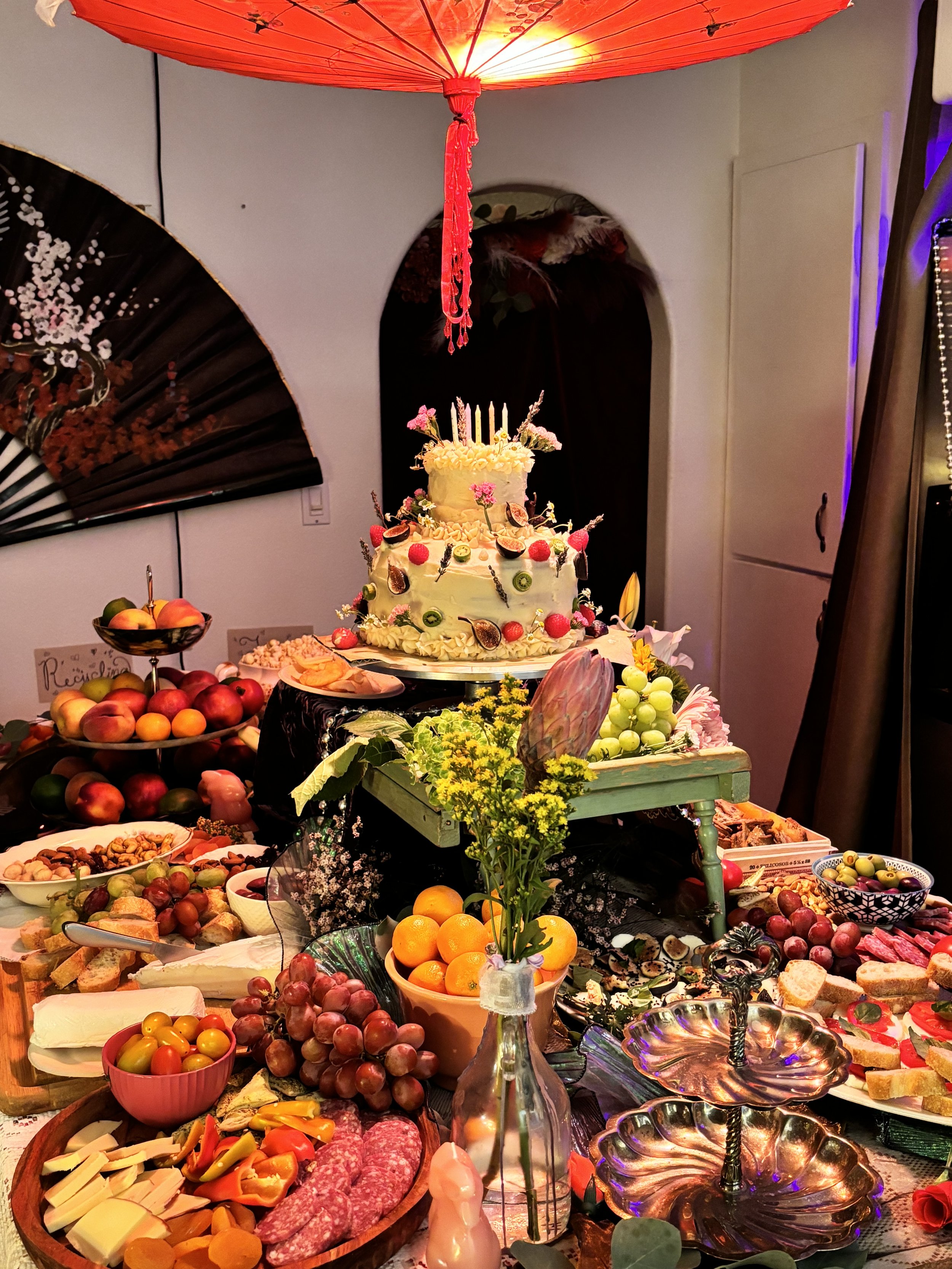 Party Decor & Tables