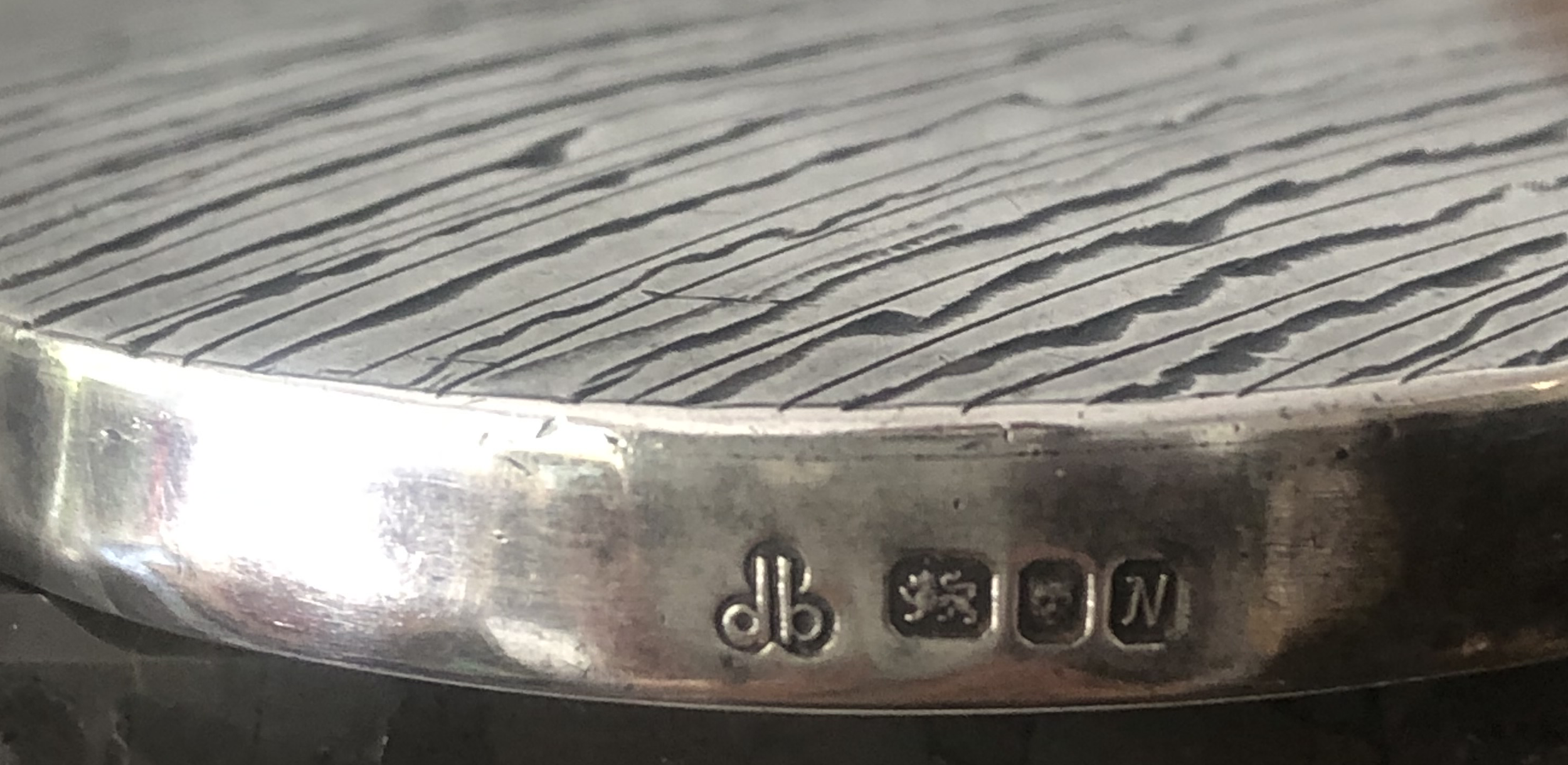  Handmirror hallmark.png