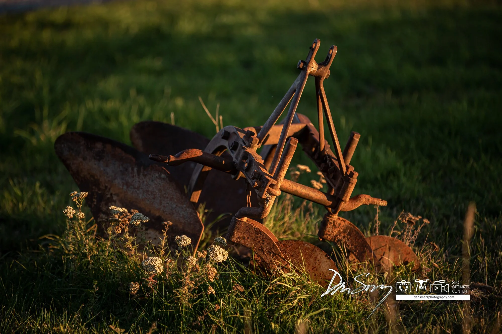 DanSmargPhotography.com _ NWMT Barn Locations-131.jpg