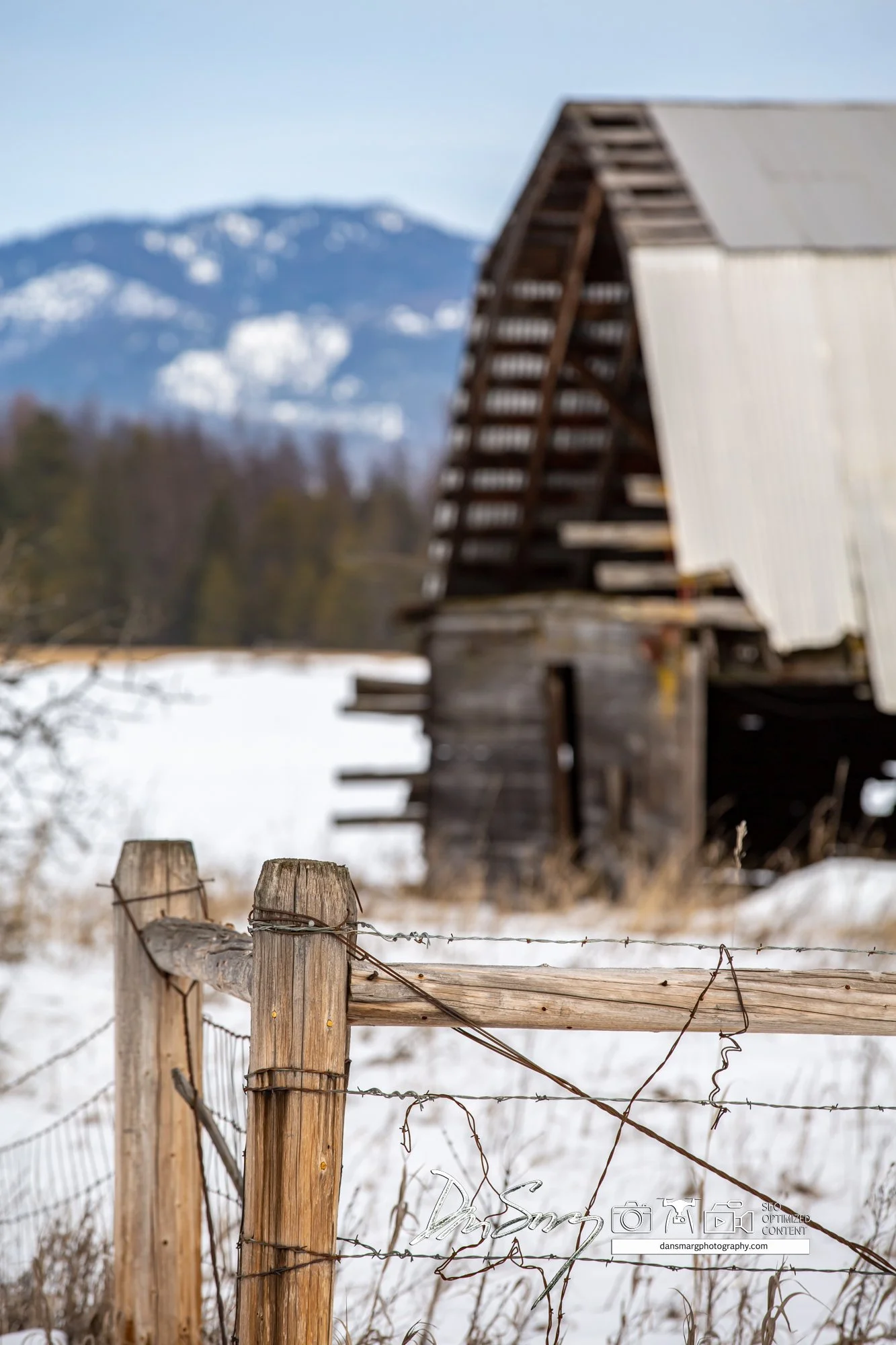 DanSmargPhotography.com _ NWMT Barn Locations-025.jpg