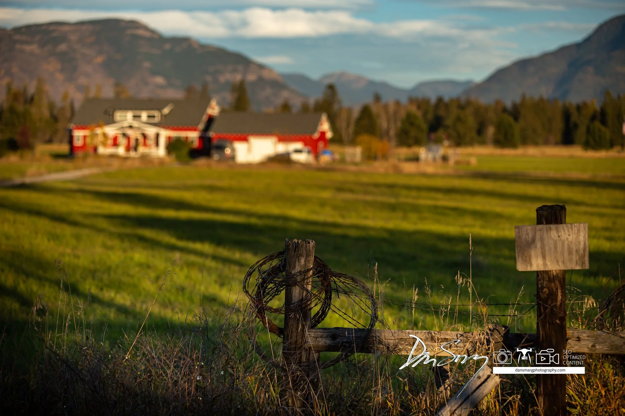 DanSmargPhotography.com _ NWMT Barn Locations-124.jpg