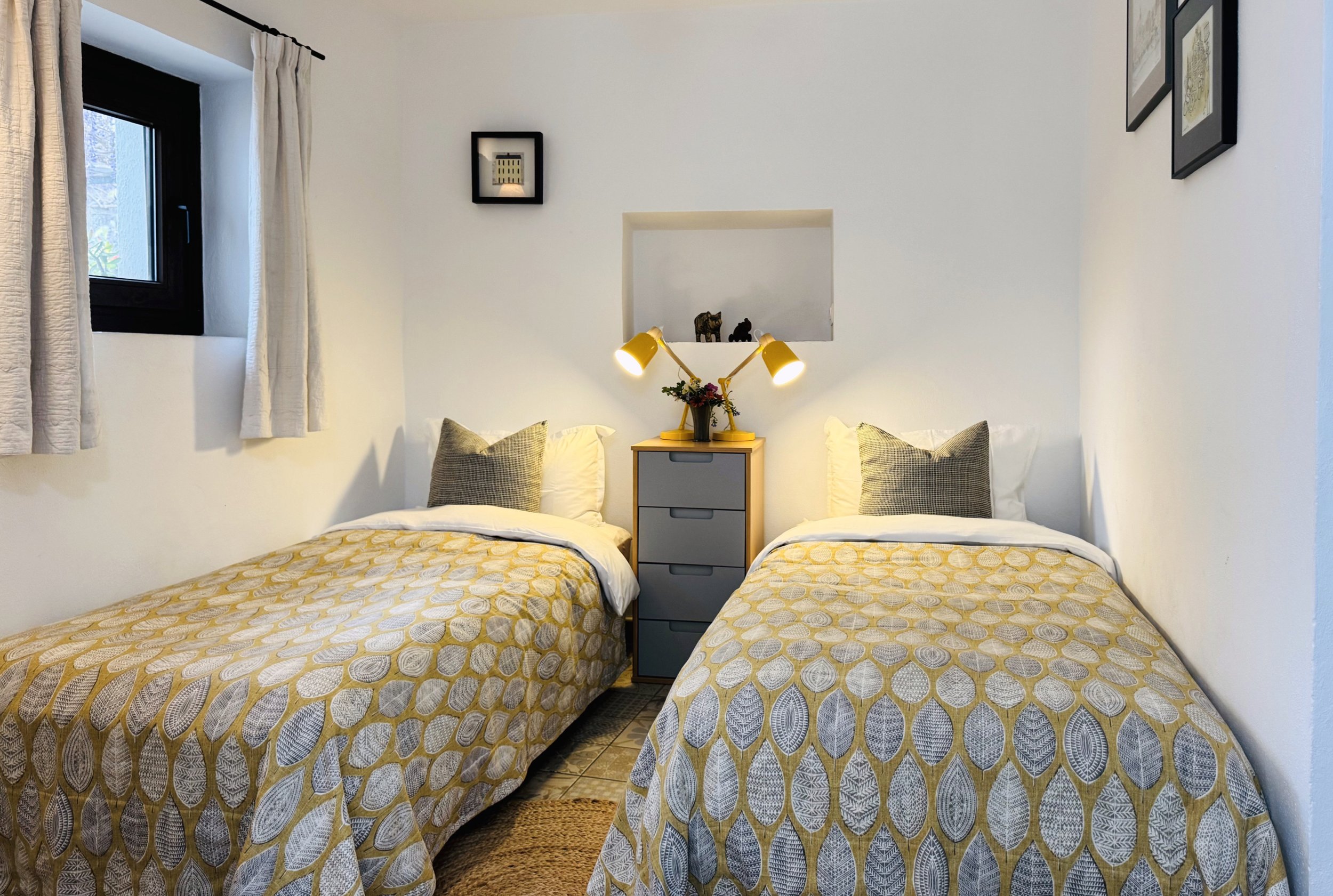Almond-Hill-House-Andalisia-LEMON-bedroom-two-single-beds.jpeg