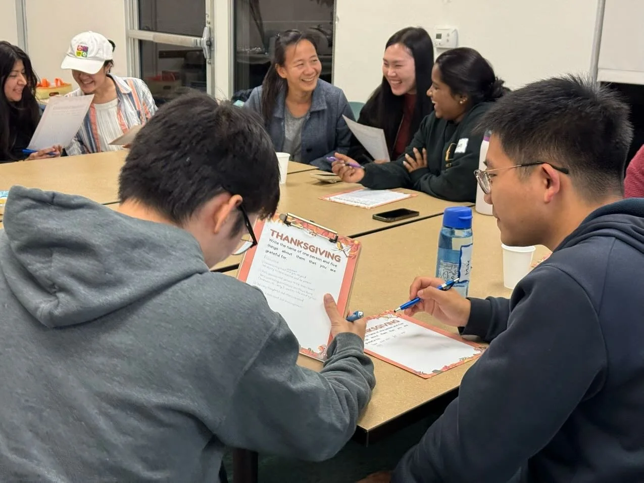 🦃🍁Happy Thanksgiving from USC 4C🍁🦃 

Last Friday, we learnt some fun facts about thanksgiving and how we can grow to be thankful even in the midst of trials! We shared with friends who we are thankful for which was followed by boardgames and dess