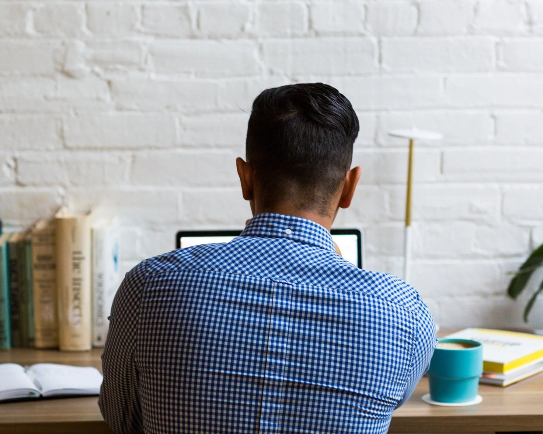 How Financial Anxiety Shapes Workplace Behavior