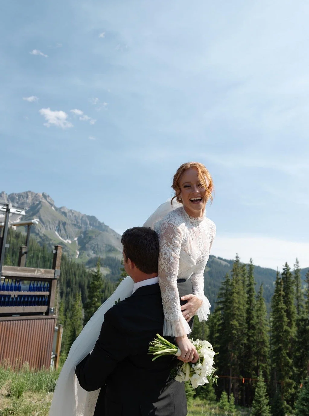 Having the most fun at Palmyra Lookout 🌼

#weddingphotography @emily.hendrickphotography
#venue: @tellurideweddings 
#floraldesign @bridalveilfloral
#weddingcake @sweetcreationstelluride
#transportation @mountainlimo
#bridalupdo @telluridesanywhereh