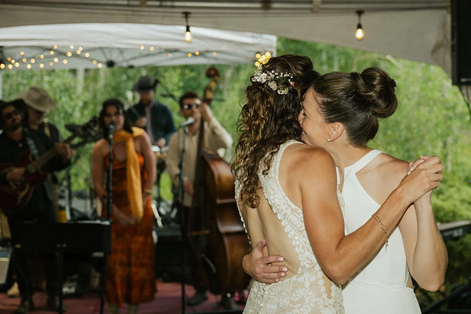 Newlywed first dance