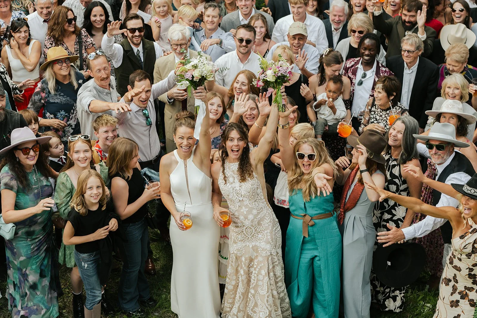 Big group wedding photo