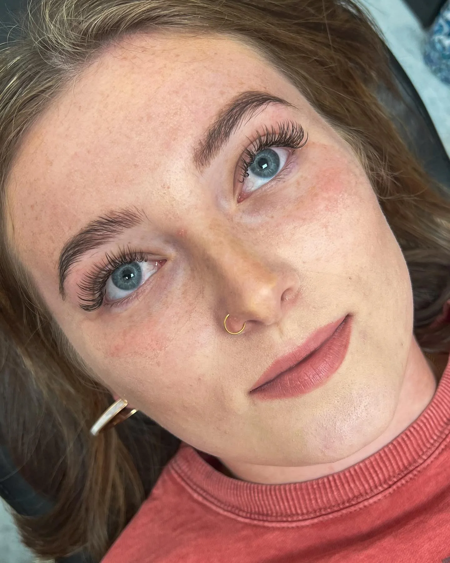 Brown and wispy 🧸🍫🤎

#brownlashes #wetsetlashes #yuleefl #fernandinabeachfl #lashextensionsyulee #lashextensionsfernandinabeach