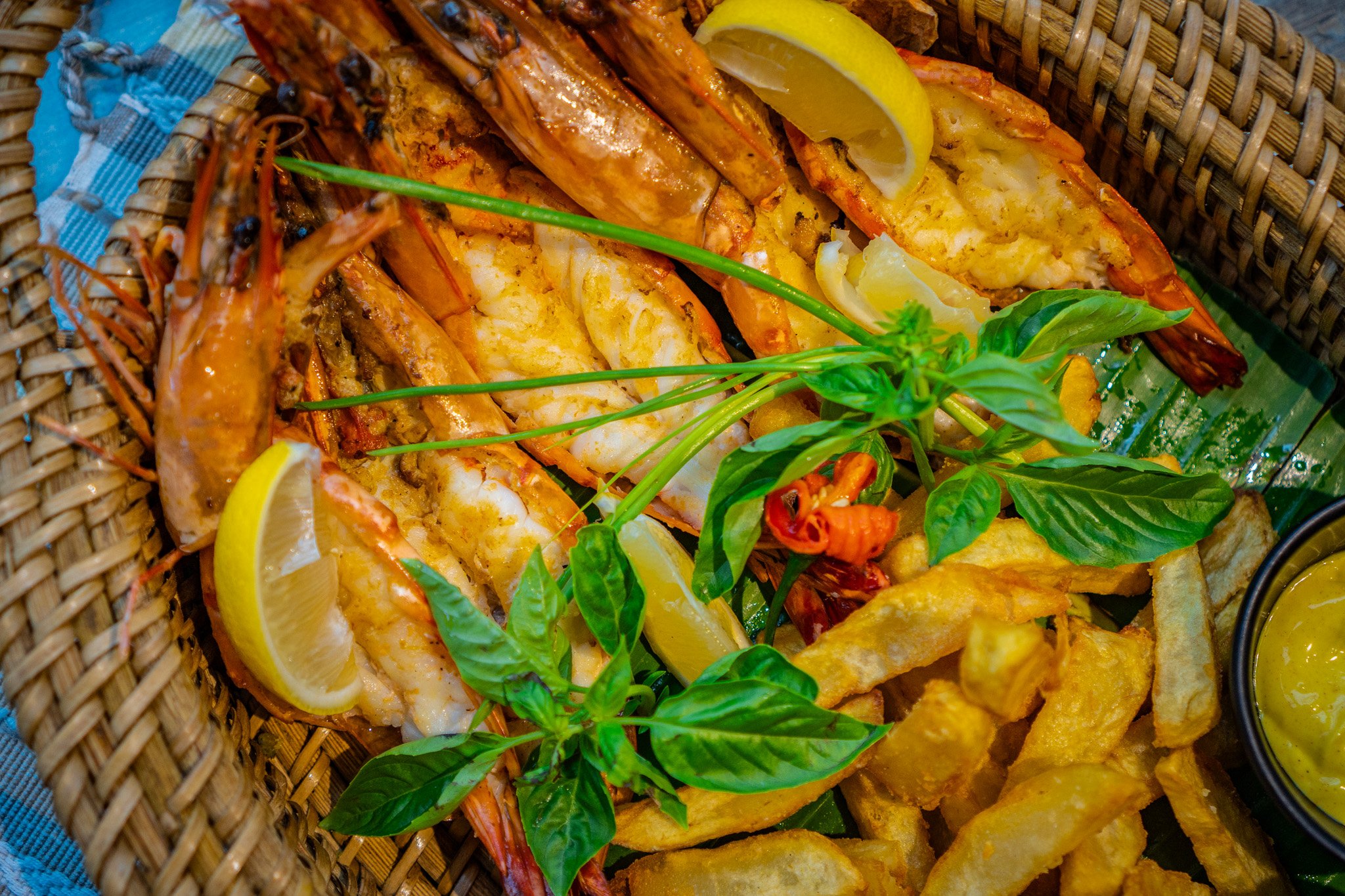 St. Tropez
Grilled Buttered Prawns
3 Sauces Served with House
French Fries