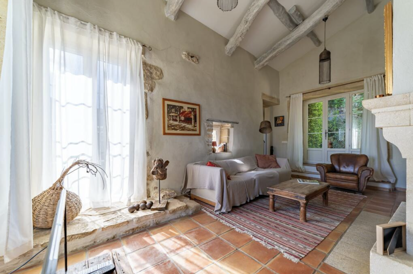 Living room side view.png