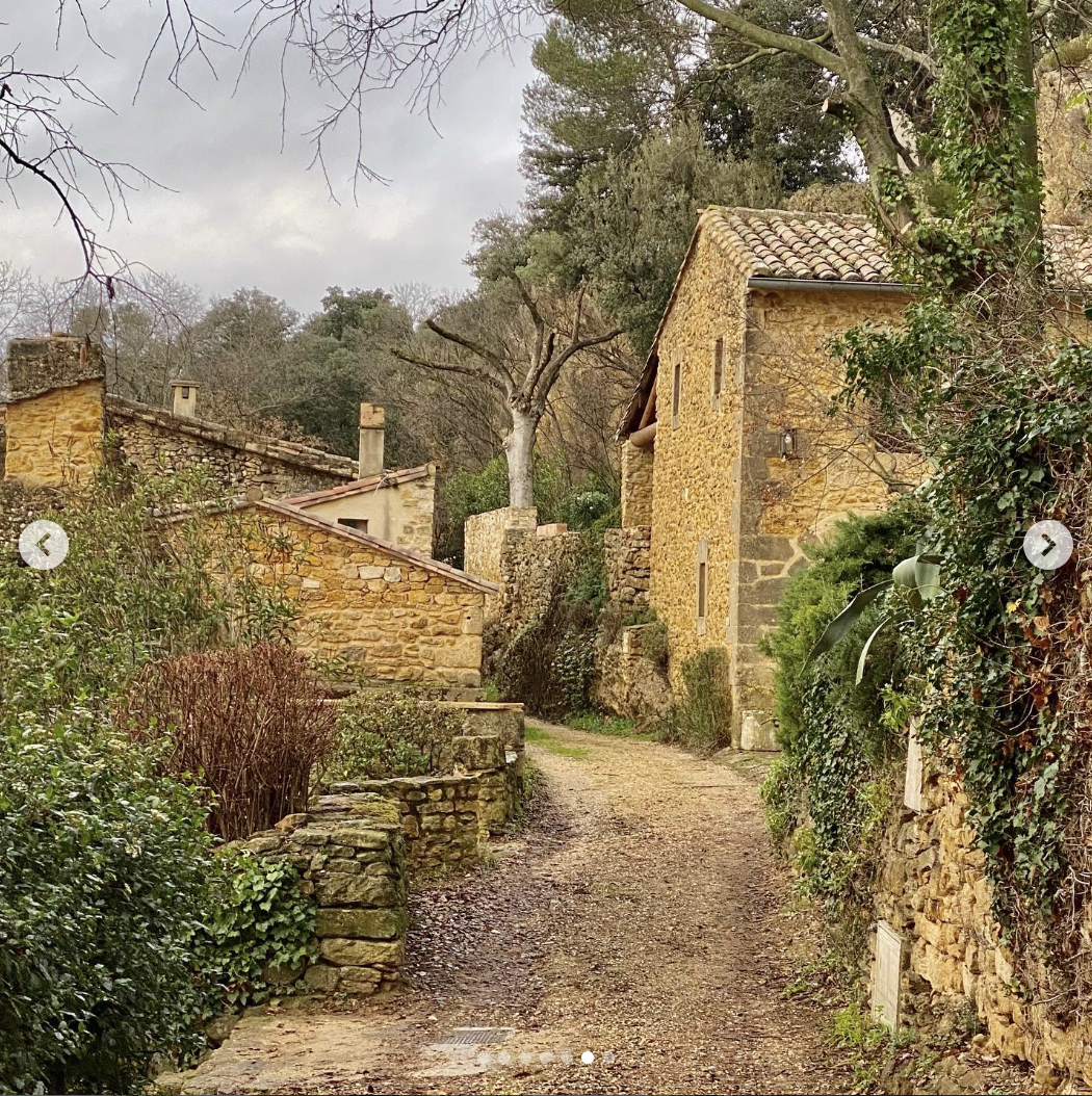 Servier's street scene.png