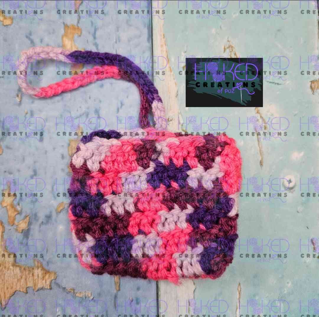 Earbuds/Airpods Pouch - Berries
