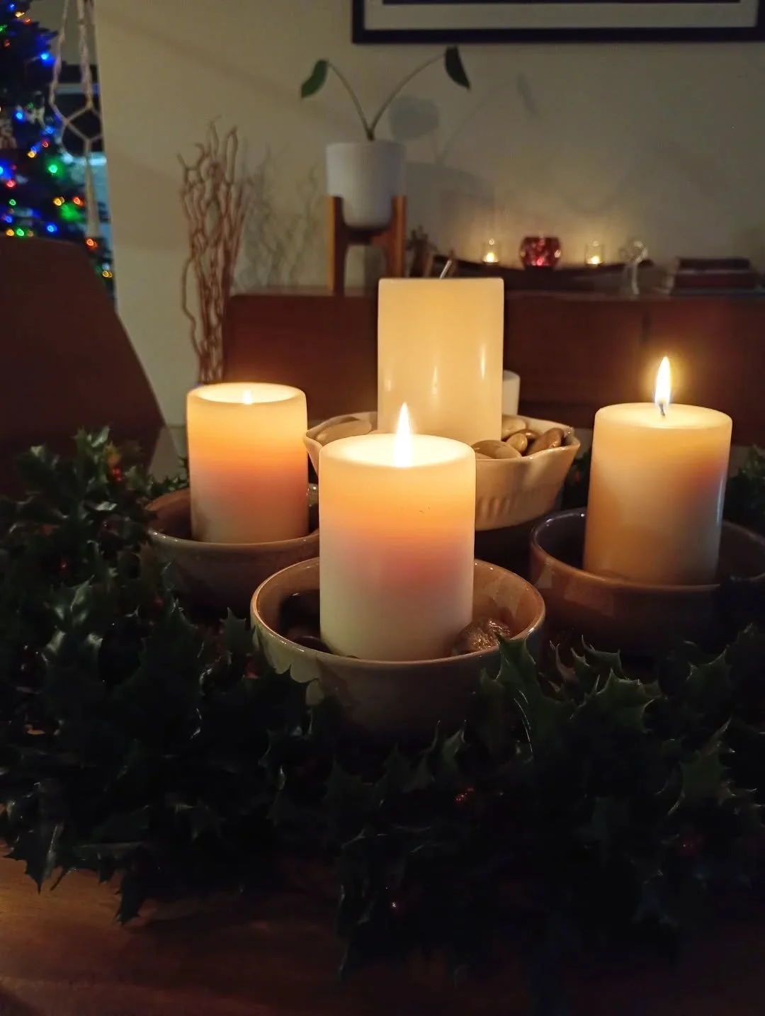 🙏Sunday 14 December🙏
Third Sunday of Advent&nbsp;

Sustain us, O God, with the power of your love on our journey to meet the One who is coming: strengthen our weak hands, make firm our feeble knees, and open blind eyes to the dawning of your kingdo