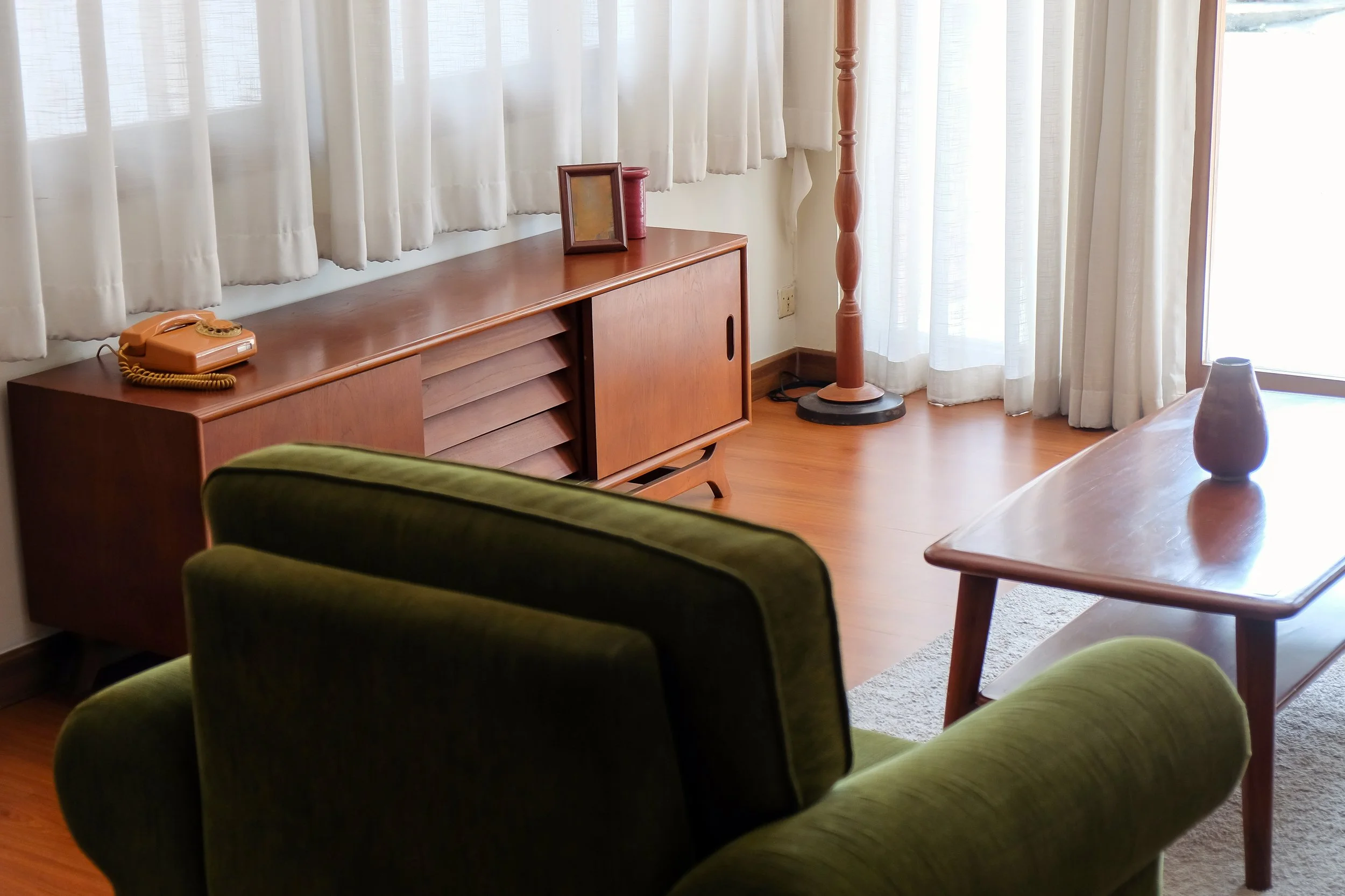 Designing Your Dream Living Room Like a Pro