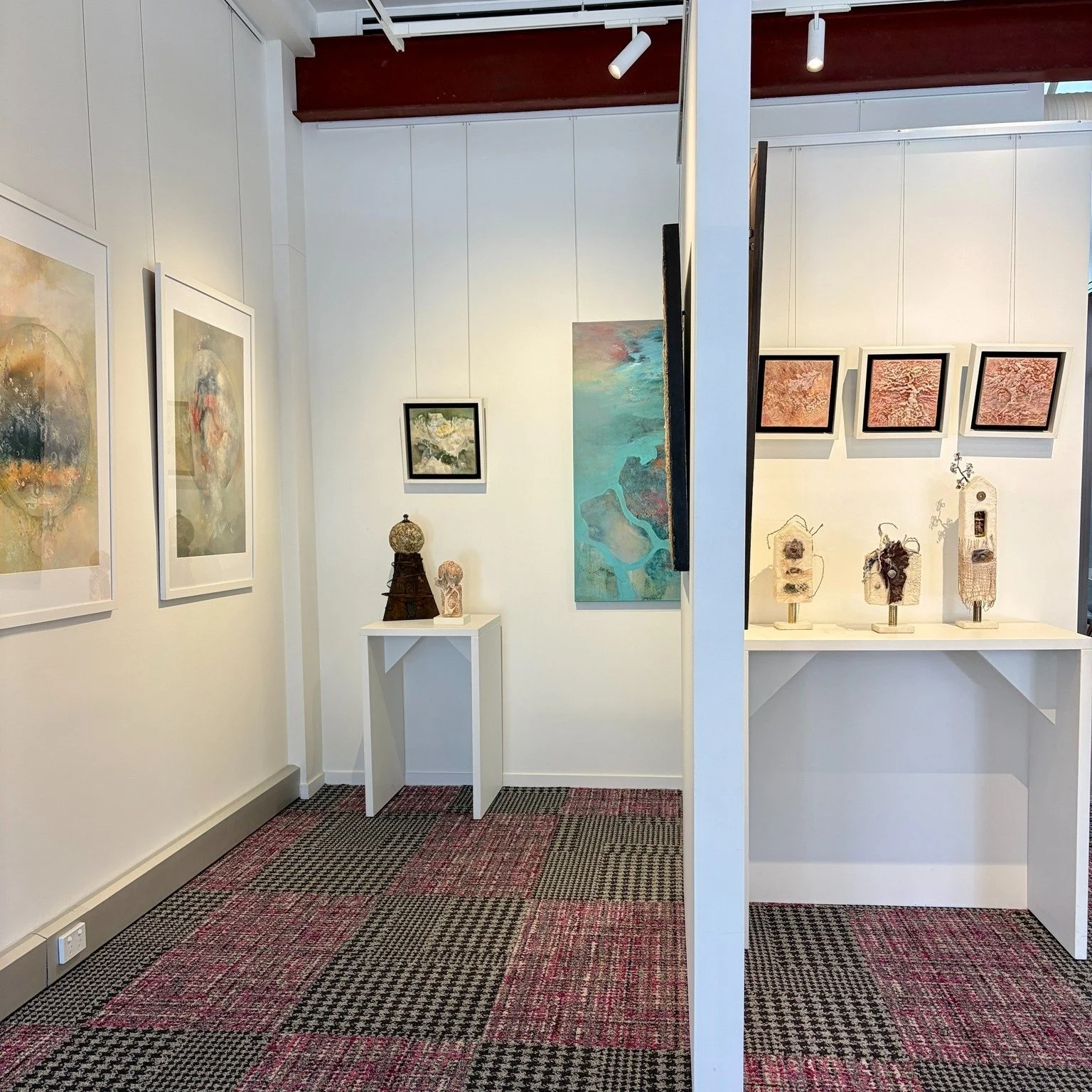 Can&rsquo;t make it to the gallery? We&rsquo;ve got you covered!

Lyne Marshall&rsquo;s Mindscapes exhibition is available online AND in-gallery. Whether you&rsquo;re near or far, you can explore these incredible works that celebrate mood, light, and