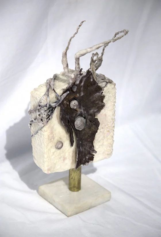 Standing Out Sculpture -  Lyne Marshall 