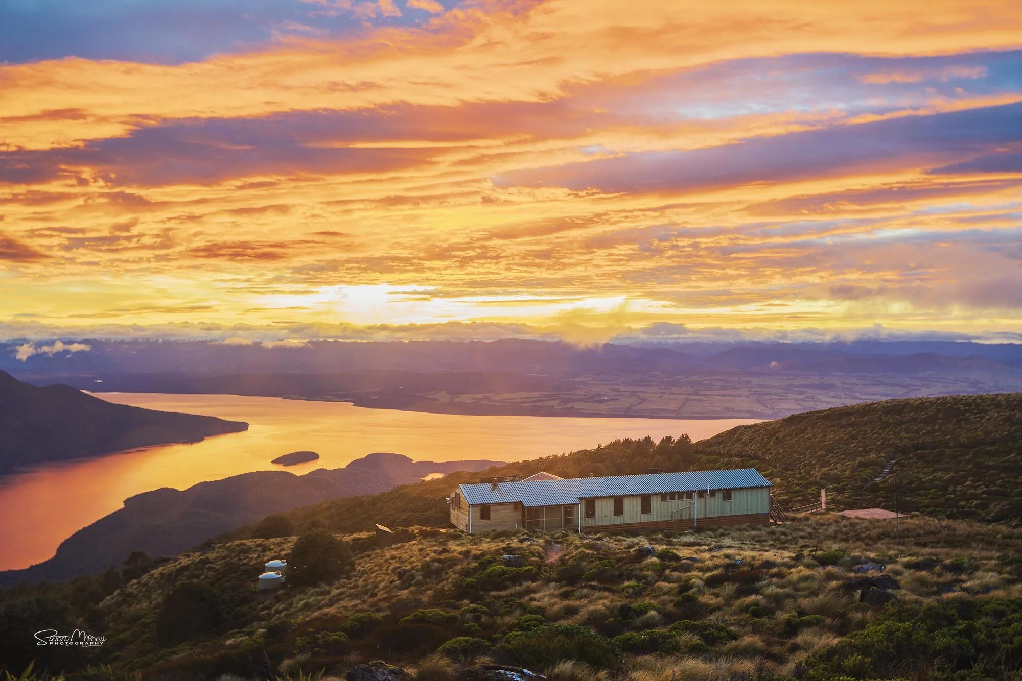 Luxmore Hut - Kepler Track - Fiordland