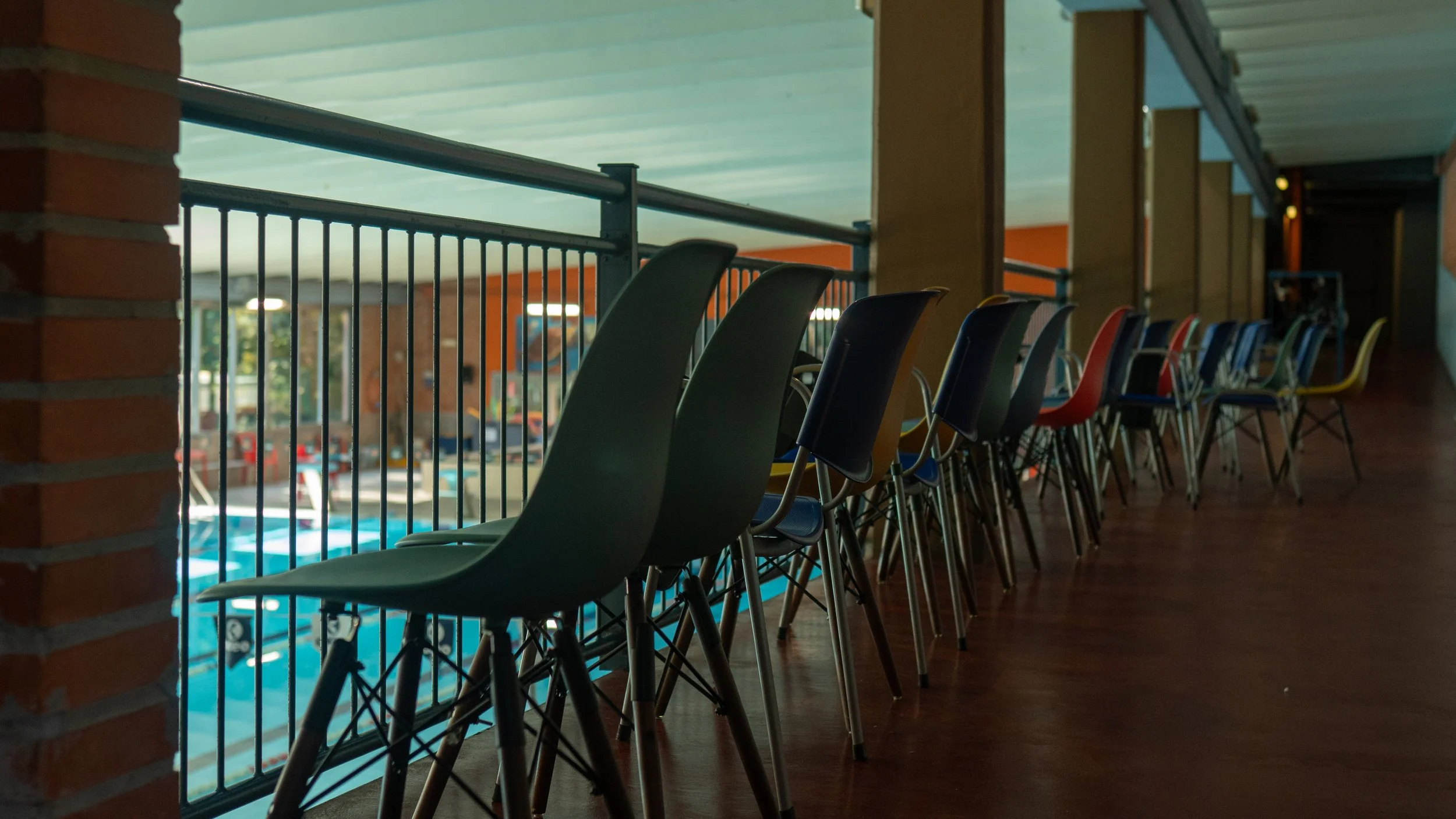 Piscina sedie.JPG