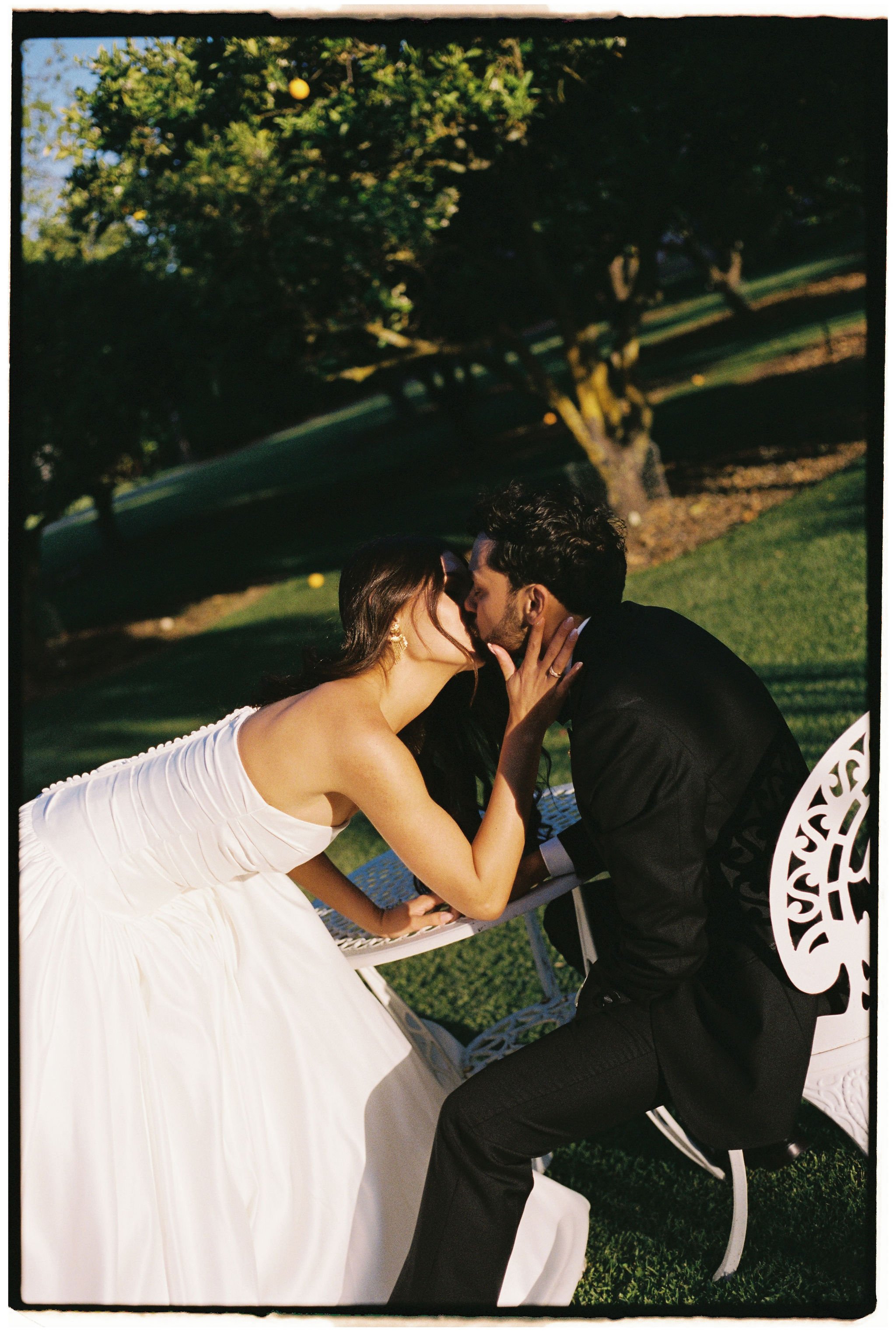 elsie-bradan-wedding-photography-1_048_H&A-EB-FILM-060.jpg