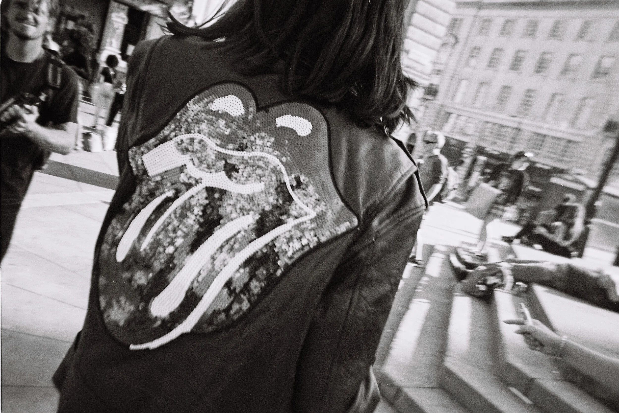 R1-01316-0026.jpg