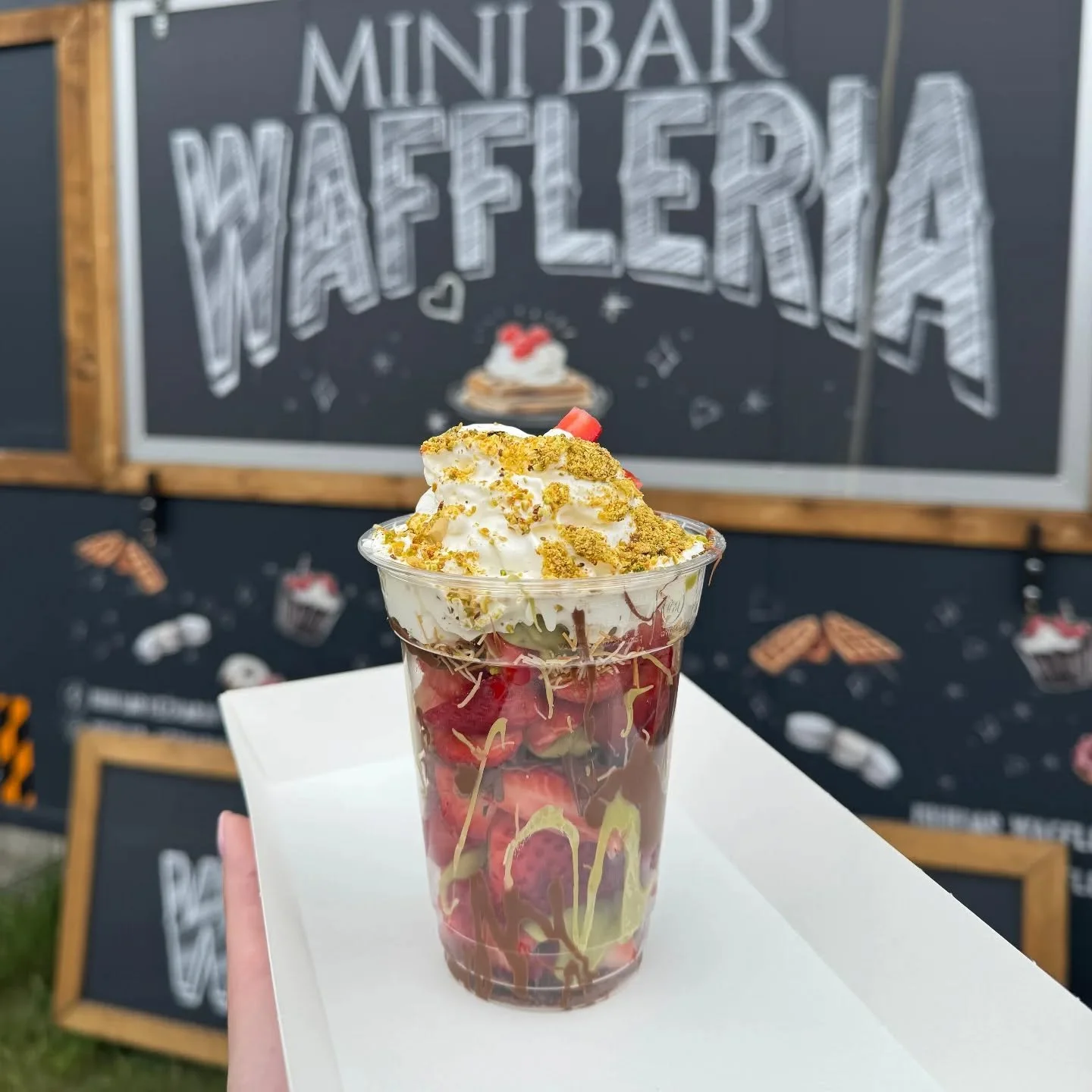 V piatok prid&aacute;vame NOVINKY, ktor&eacute; si nebude&scaron; chcieť nechať ujsť 🍓✨

A tentokr&aacute;t n&aacute;s n&aacute;jde&scaron; na trochu netradičnom mieste&hellip; 👀
Presn&eacute; info už čoskoro!

Sleduj n&aacute;&scaron; Instagram, a