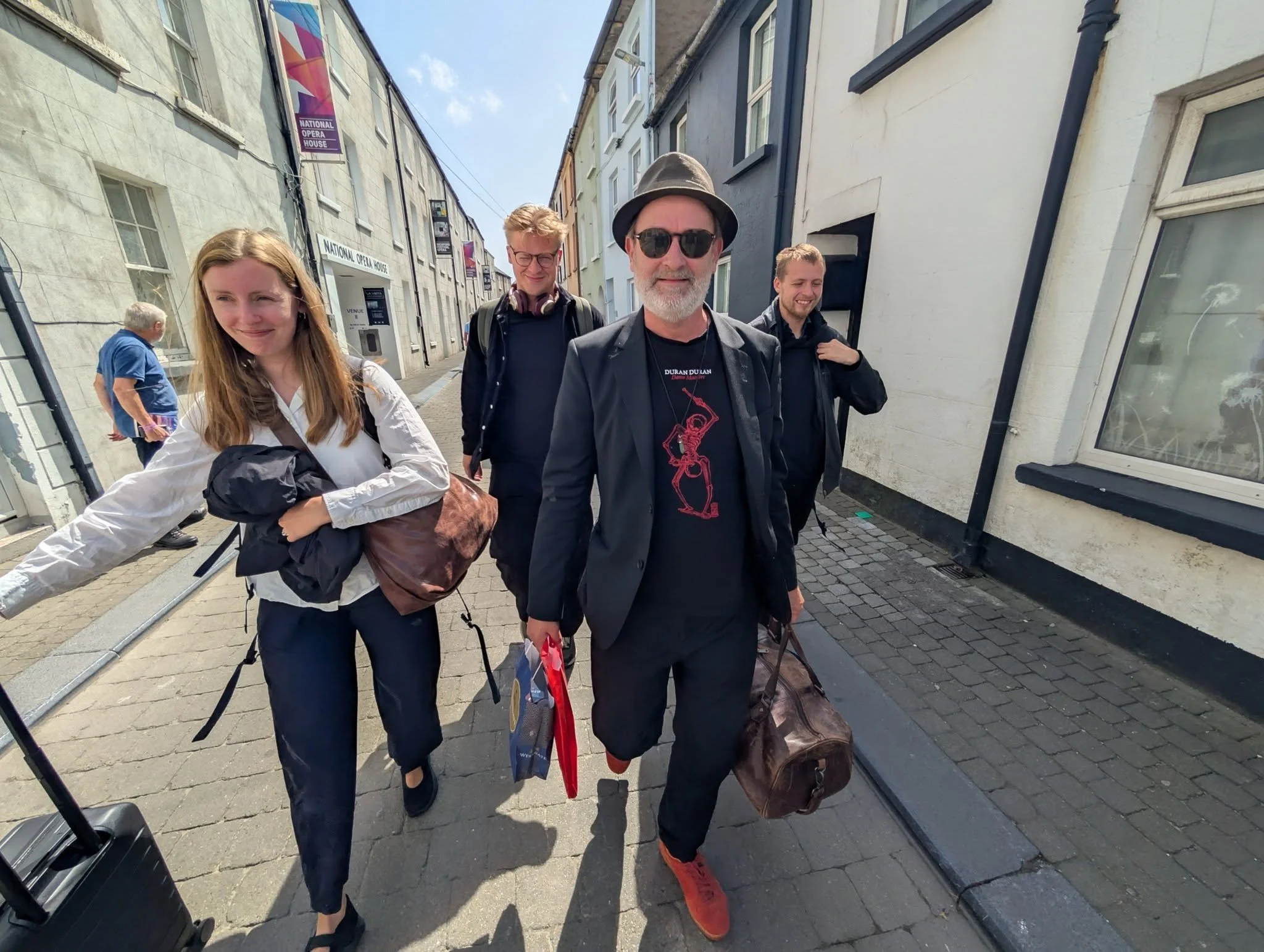 And then they were off! Farvel mine kære venner og familie!
Until we meet again! Slán abhaile!