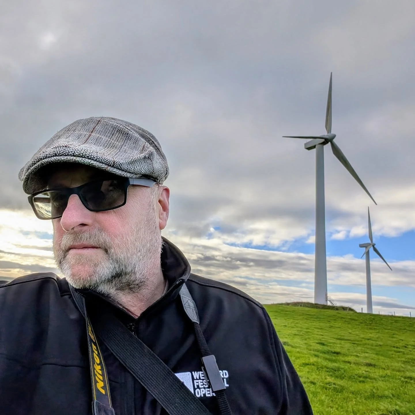 It's such a beautiful morning out there (out here!) that I had to go shooting. The gallery will be open today, from noon.
#padraiggrantswexford #littoralphotography #wexfordcoast